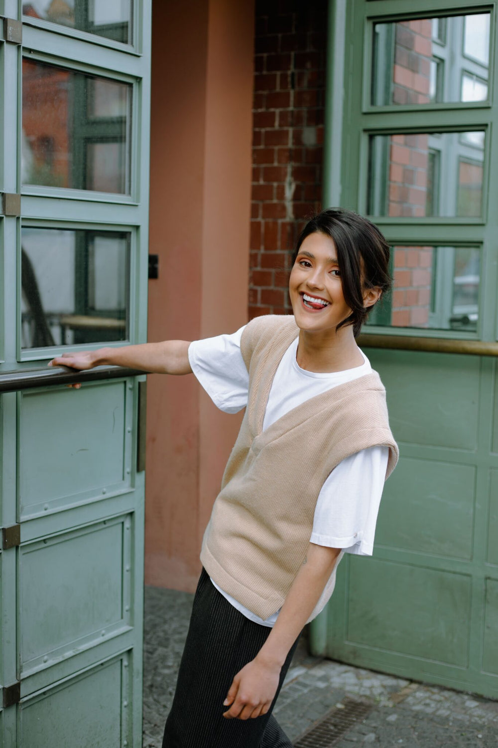 JULIANA MARTEJEVS Basic Slipover