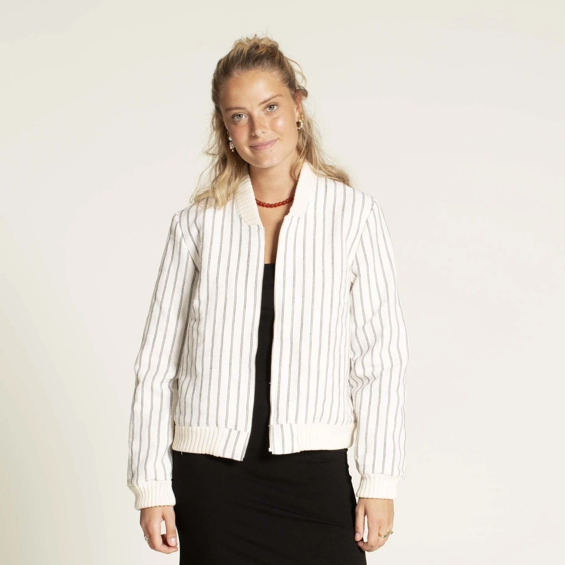 Rue stiic amelia bomber store