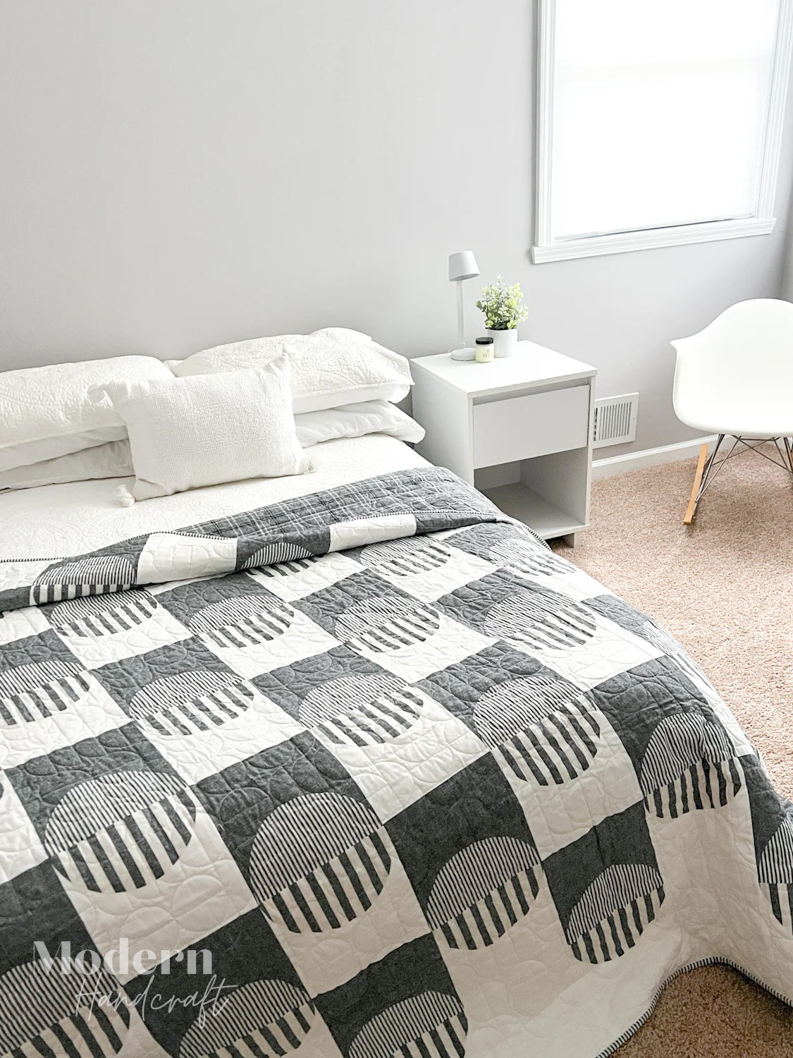 Modern Handcraft Checkers Quilt