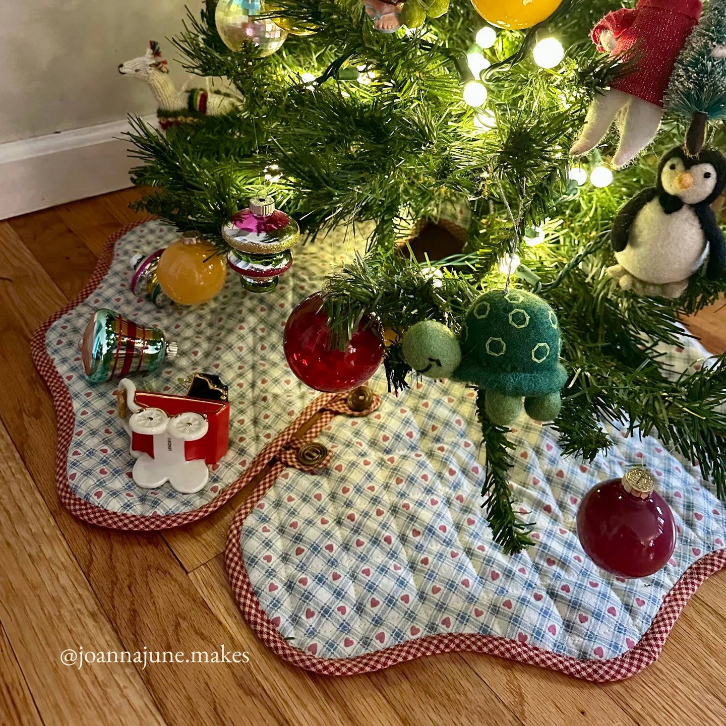 Syd Graham Patterns Connie Tree Skirt