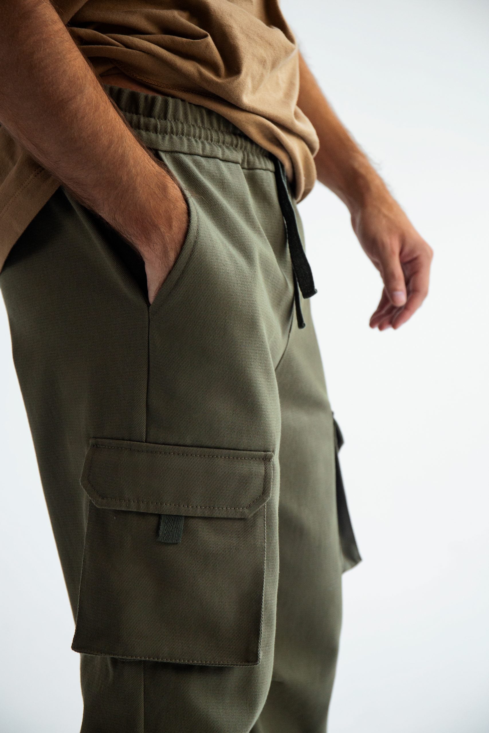 Vikisews Men's James Pants PDF