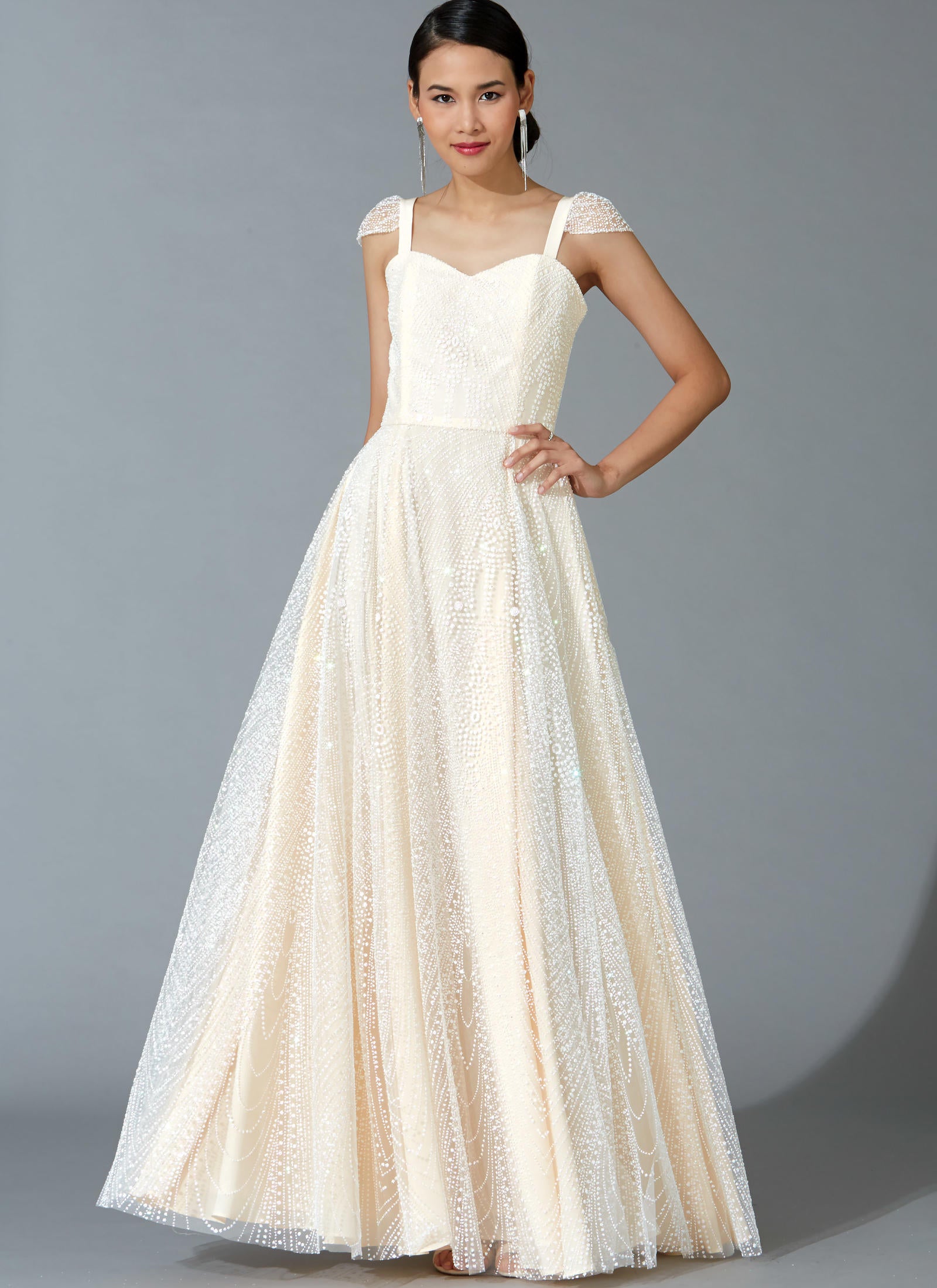 McCalls Dresses M7718 – The Fold Line