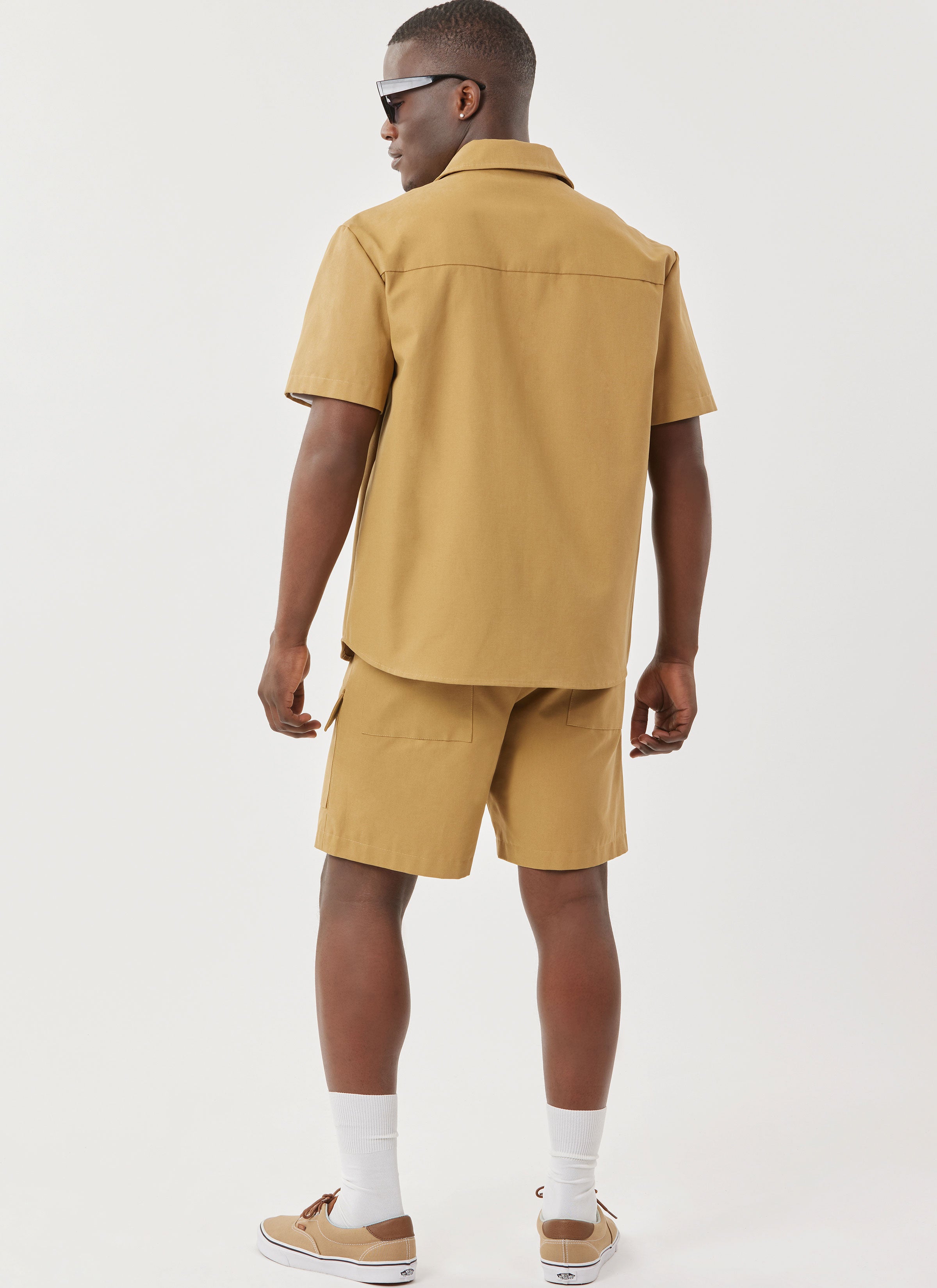 Simplicity Men's Shirts, Shorts and Trousers S3110