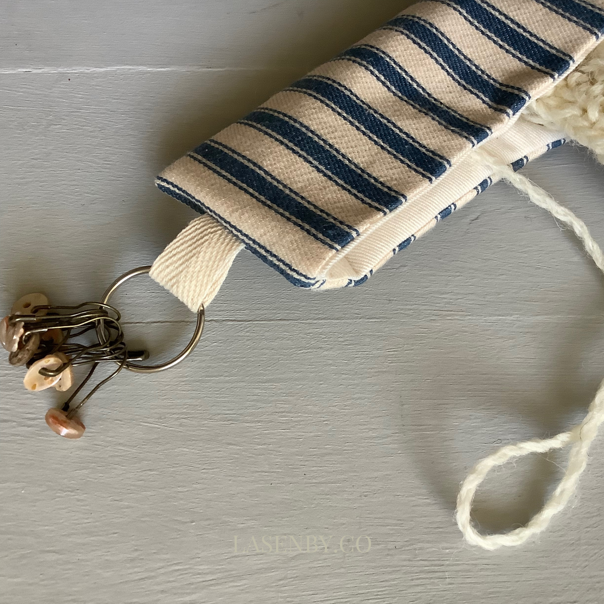 Lasenby Teasel Knitting Pouch (free)