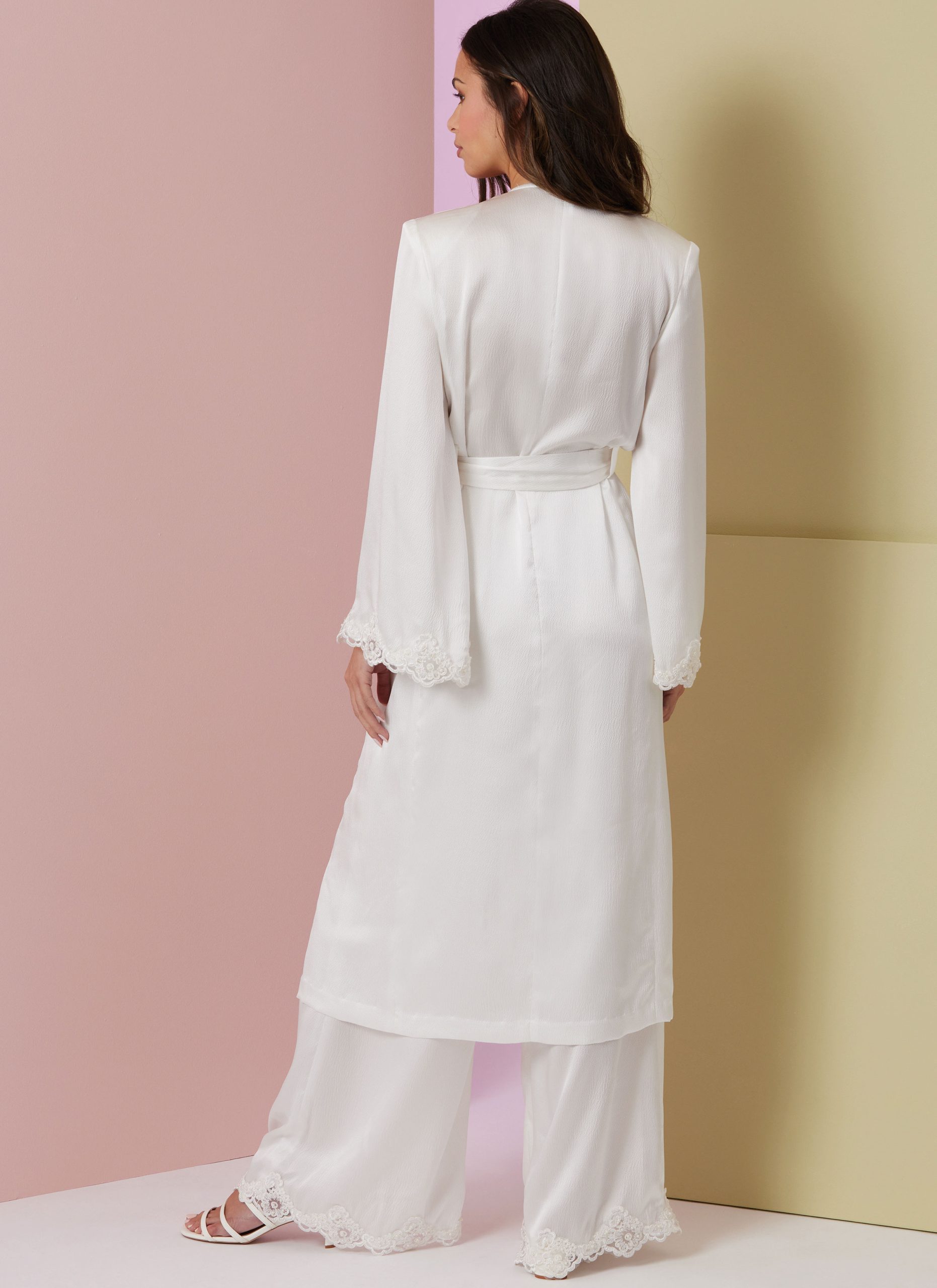 Vogue Loungewear V2020