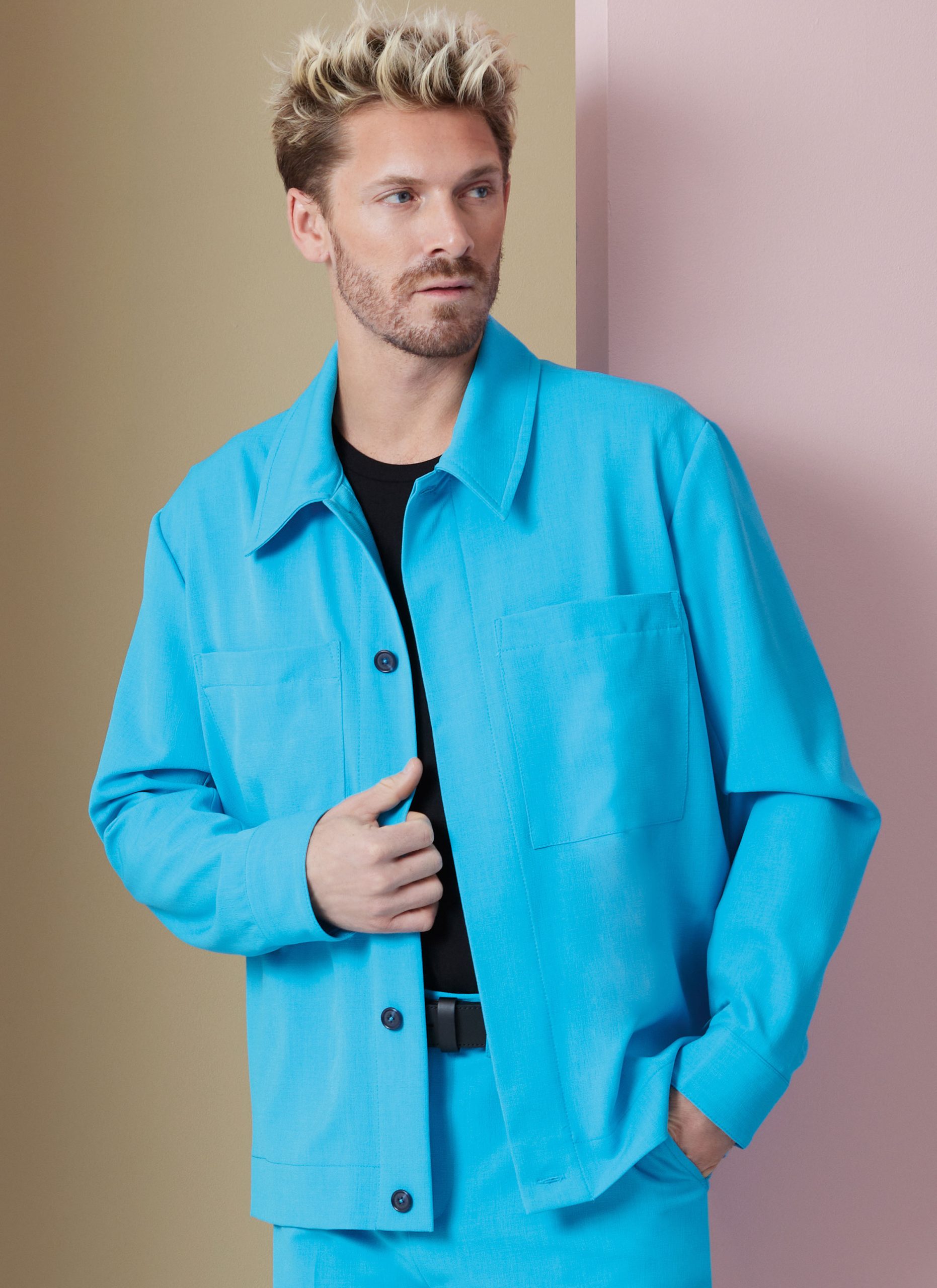 Vogue Men's Jacket, Shorts & Trousers V2022