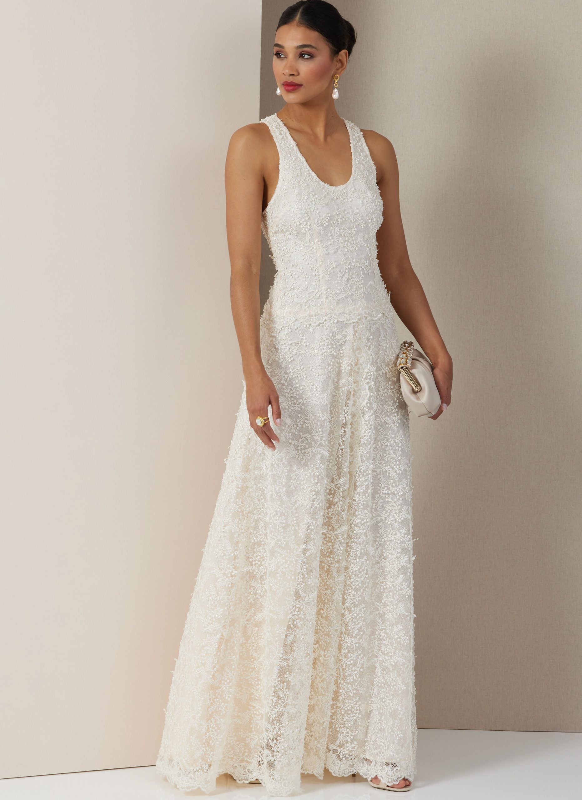 Vogue Dress & Overdress V2028 The Fold Line Vogue Dress & Overdress V2028 The Fold Line