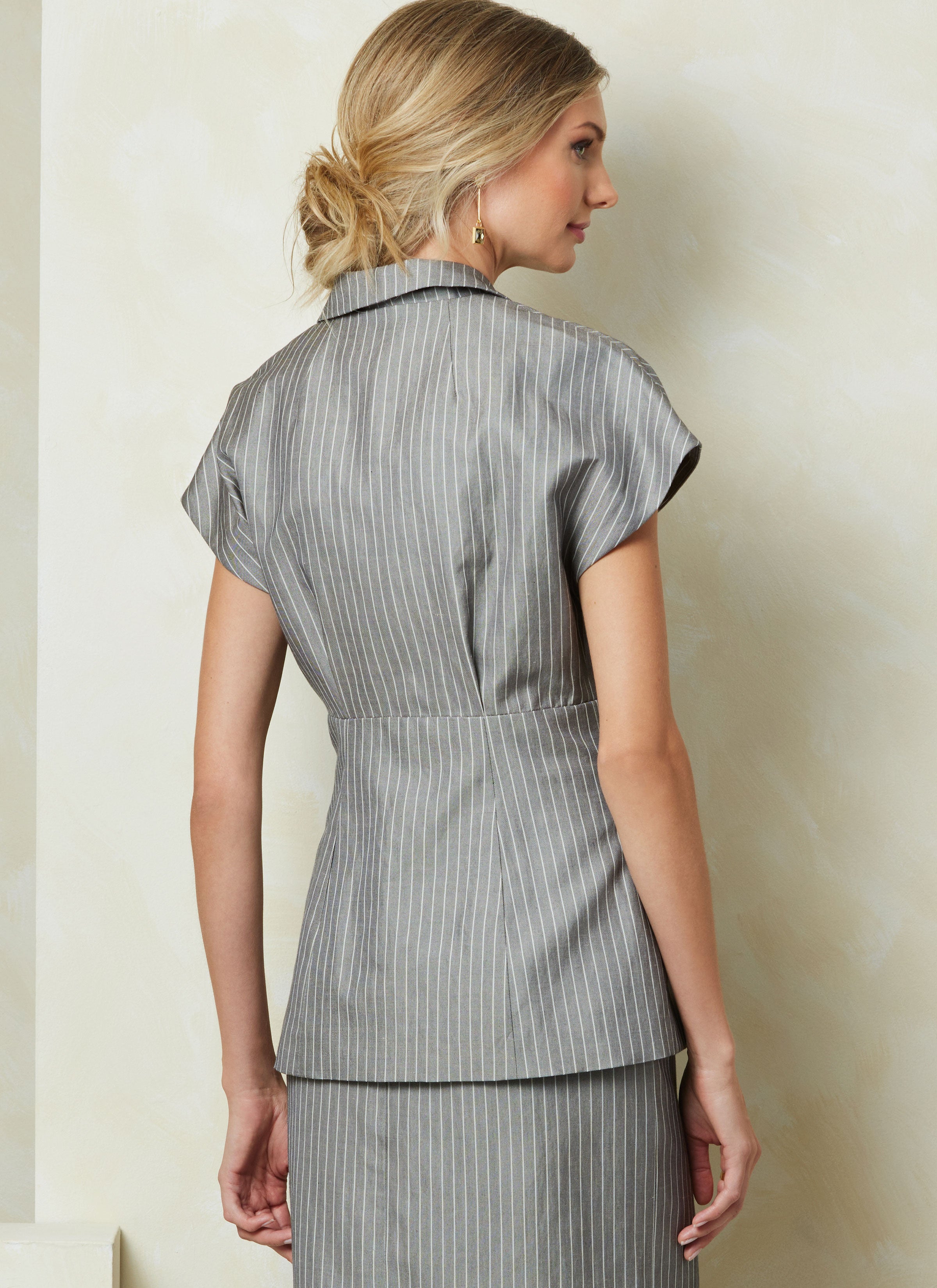 Vogue Top, Skirt and Trousers V2097