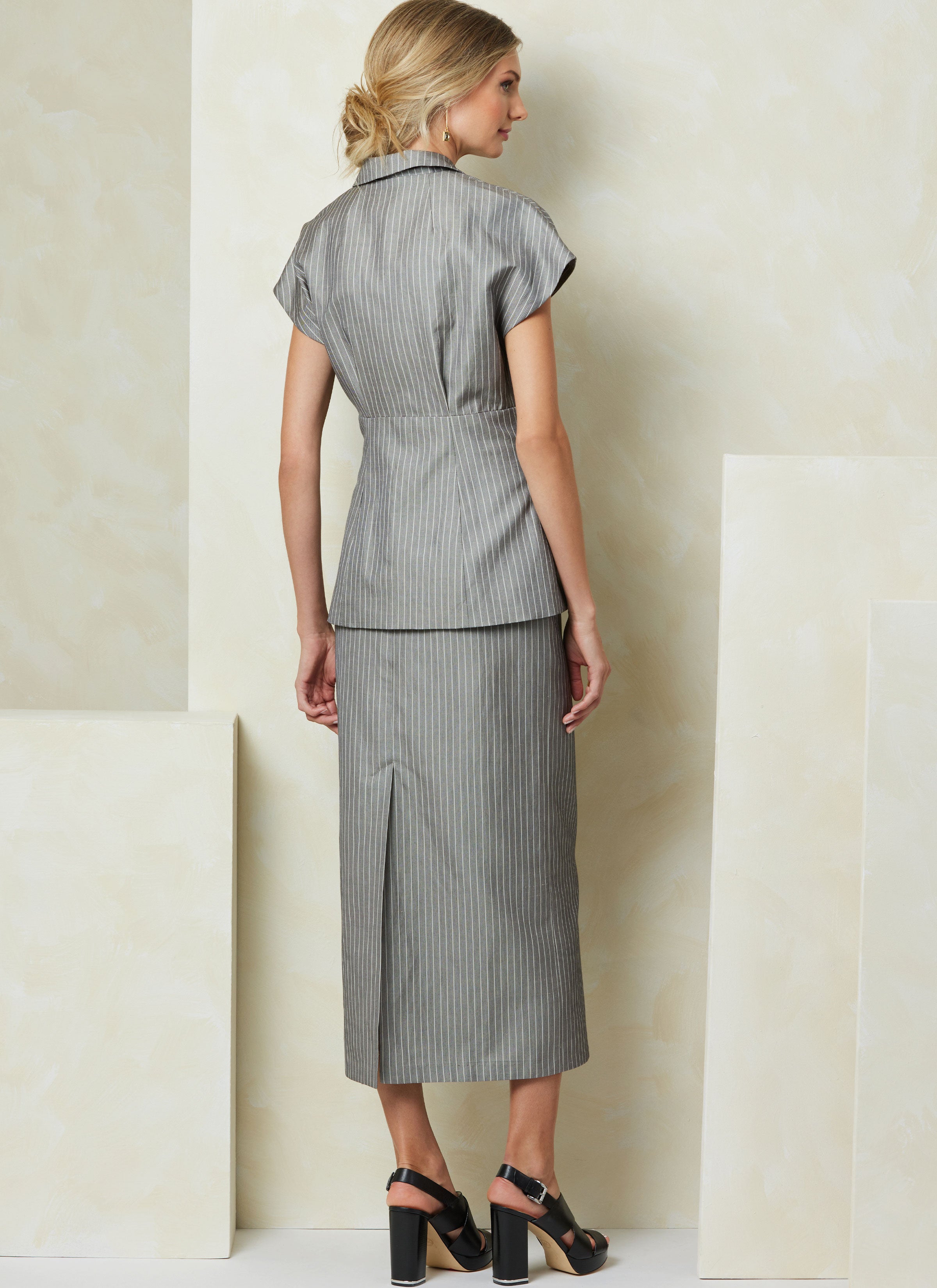 Vogue Top, Skirt and Trousers V2097