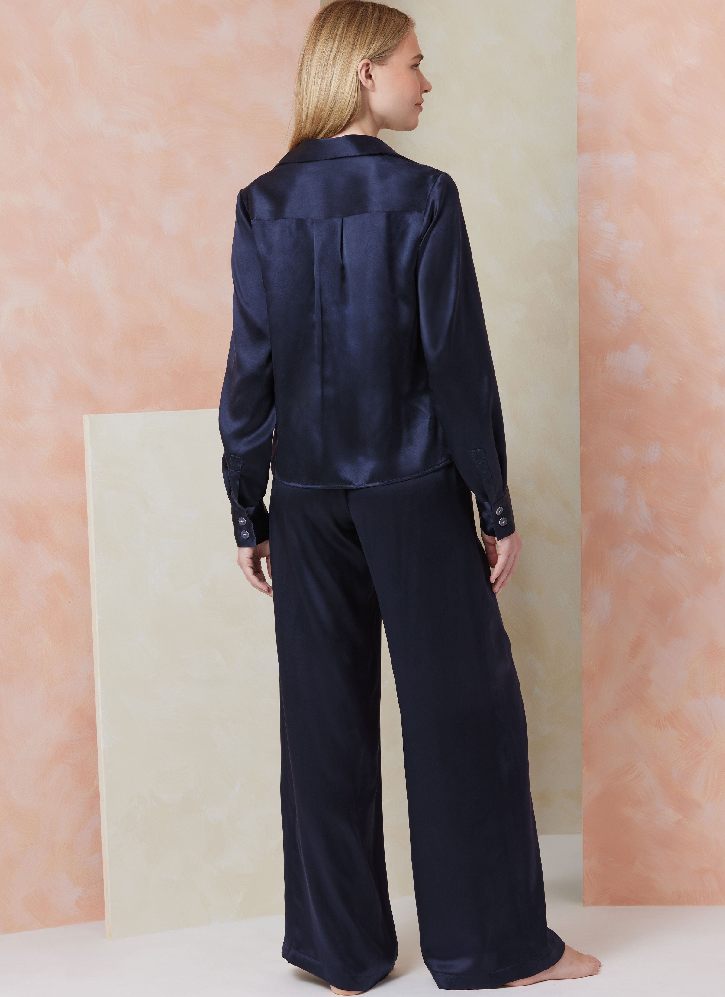 Vogue Pyjamas V2119