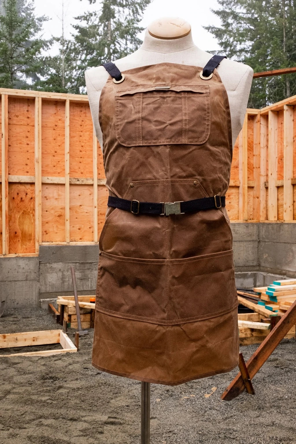 Thread Theory Woodhaven Apron
