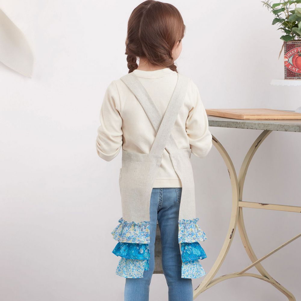 Simplicity Adult/Child Aprons S9436