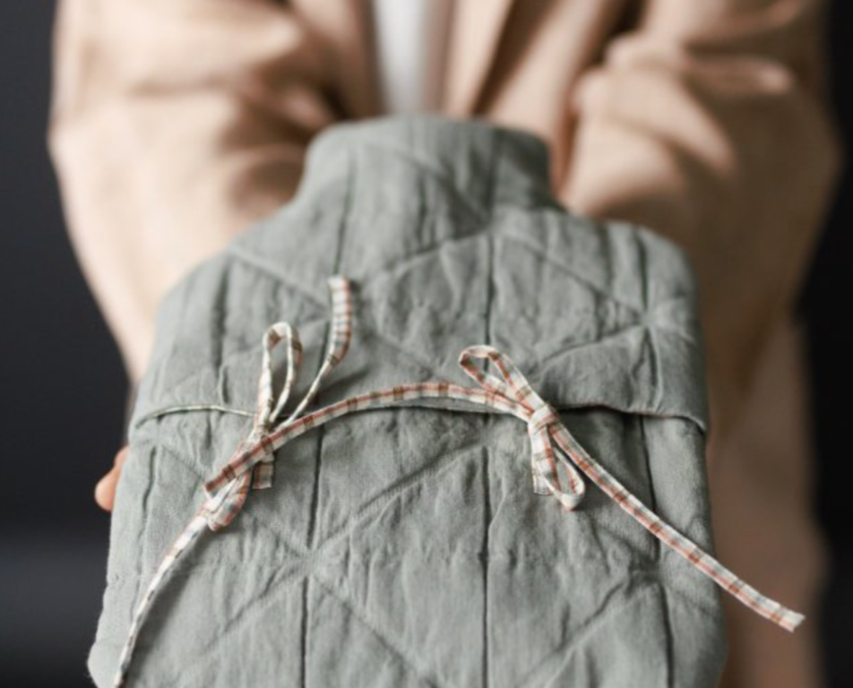 THE ULTIMATE GIFT GUIDE FOR SEWING PRESENTS