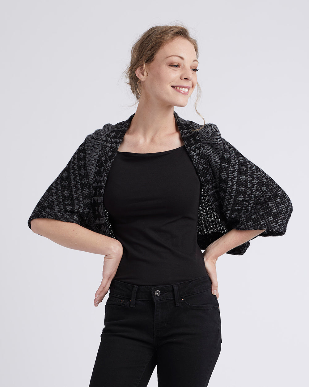 Coralie Bijasson Naomie Shrug