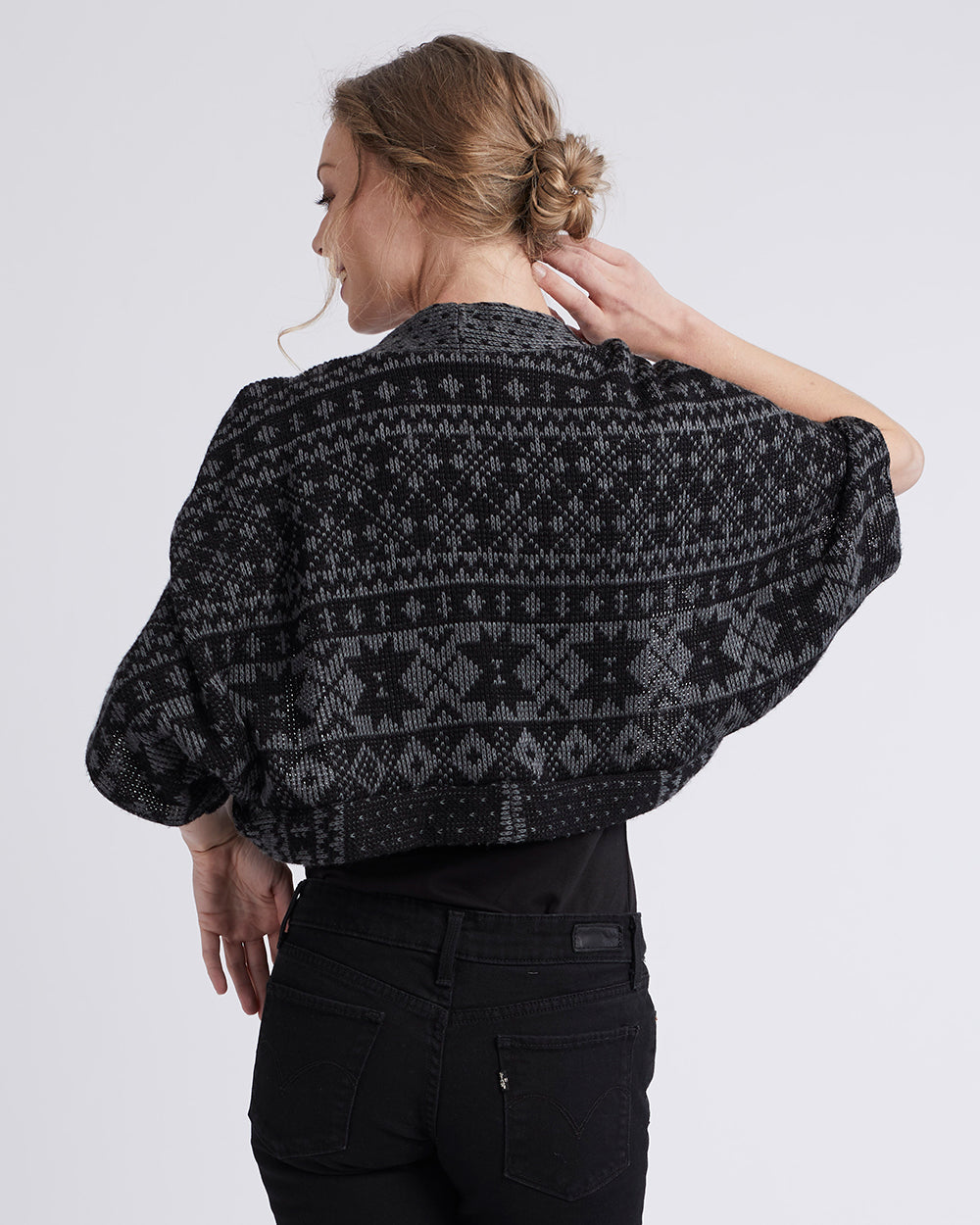 Coralie Bijasson Naomie Shrug