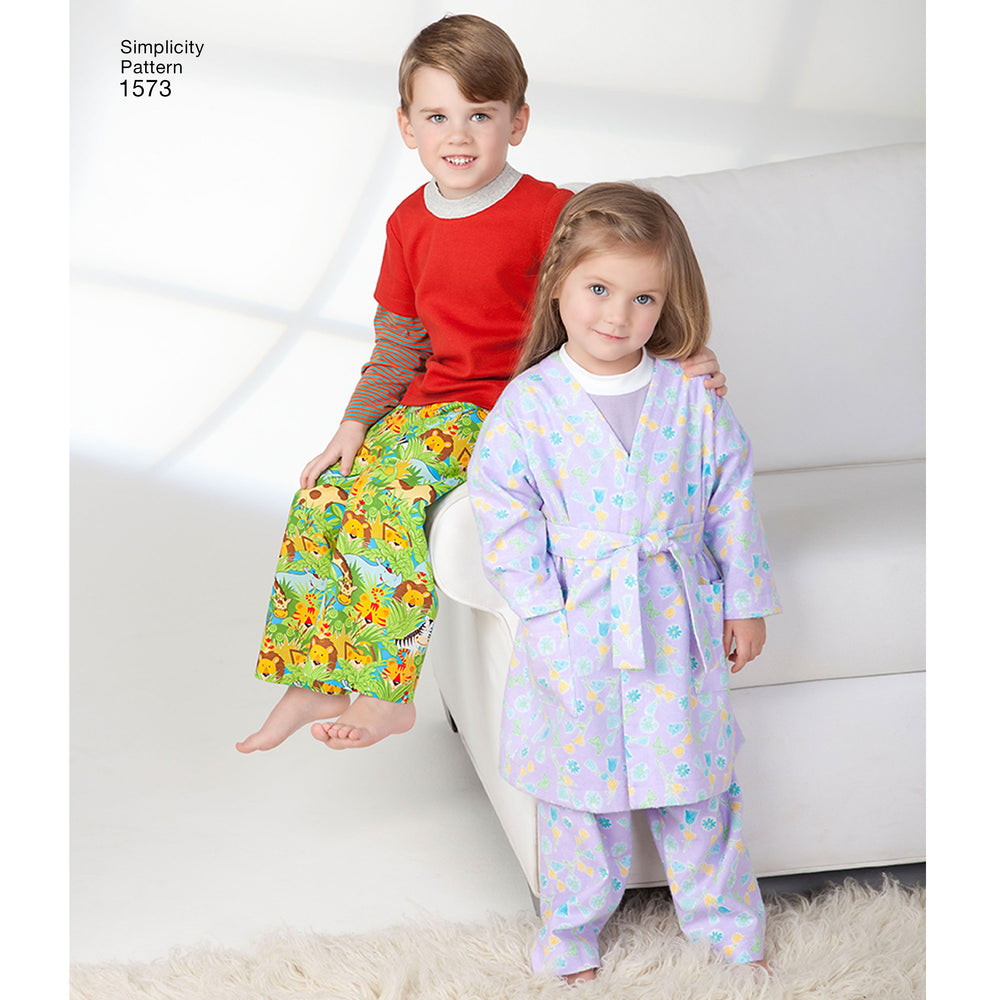 Simplicity Nightwear and Robe S1573