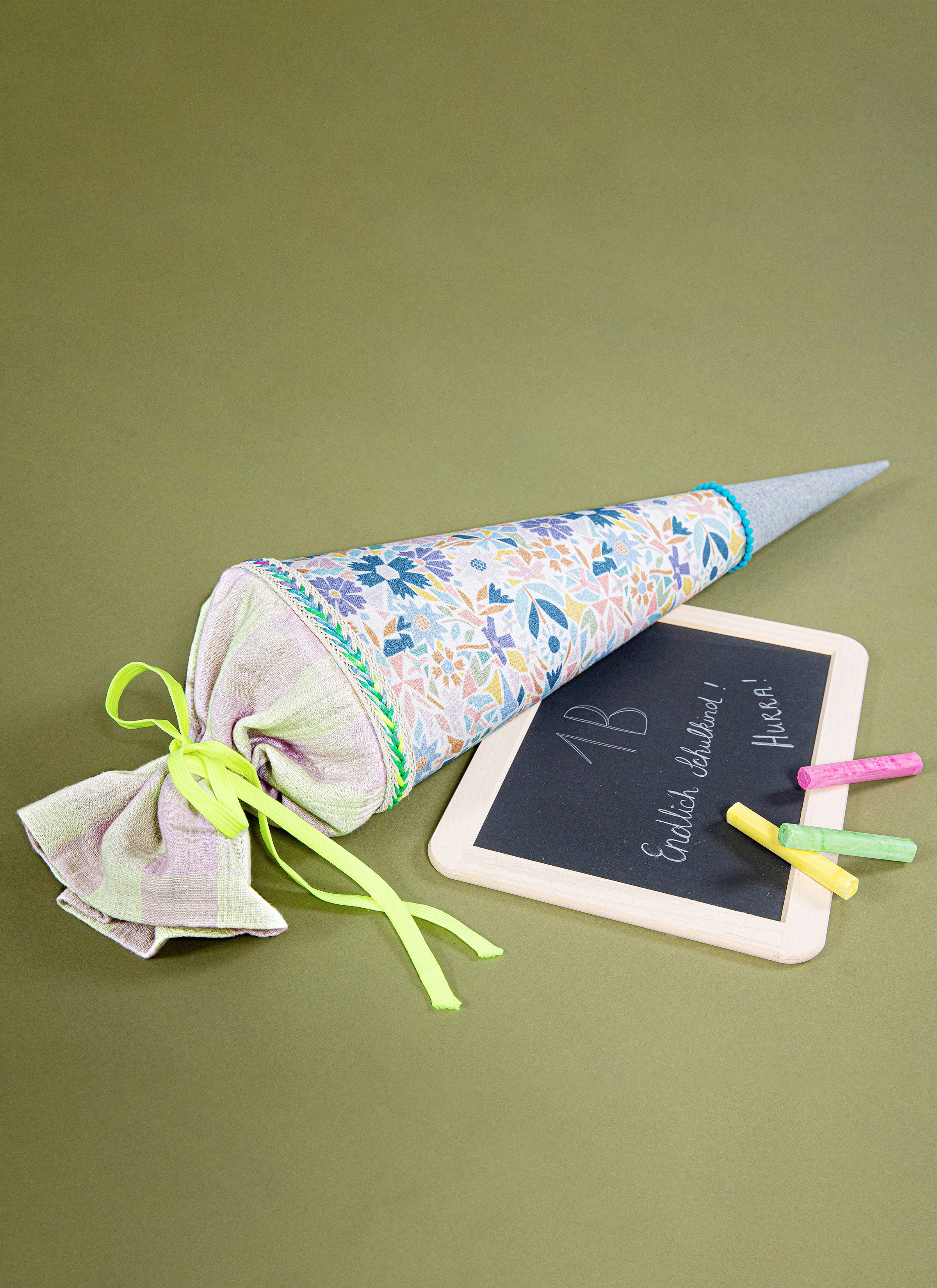Burda Accessories 9200 – The Fold Line