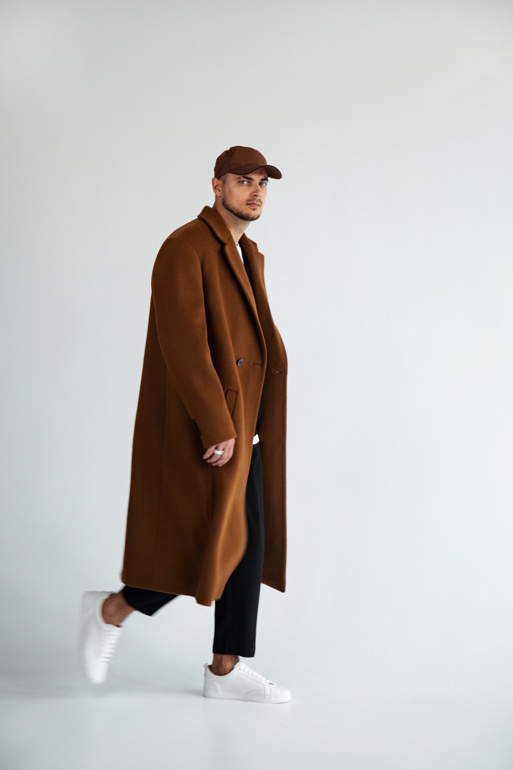 Vikisews Men's Bernard Coat PDF