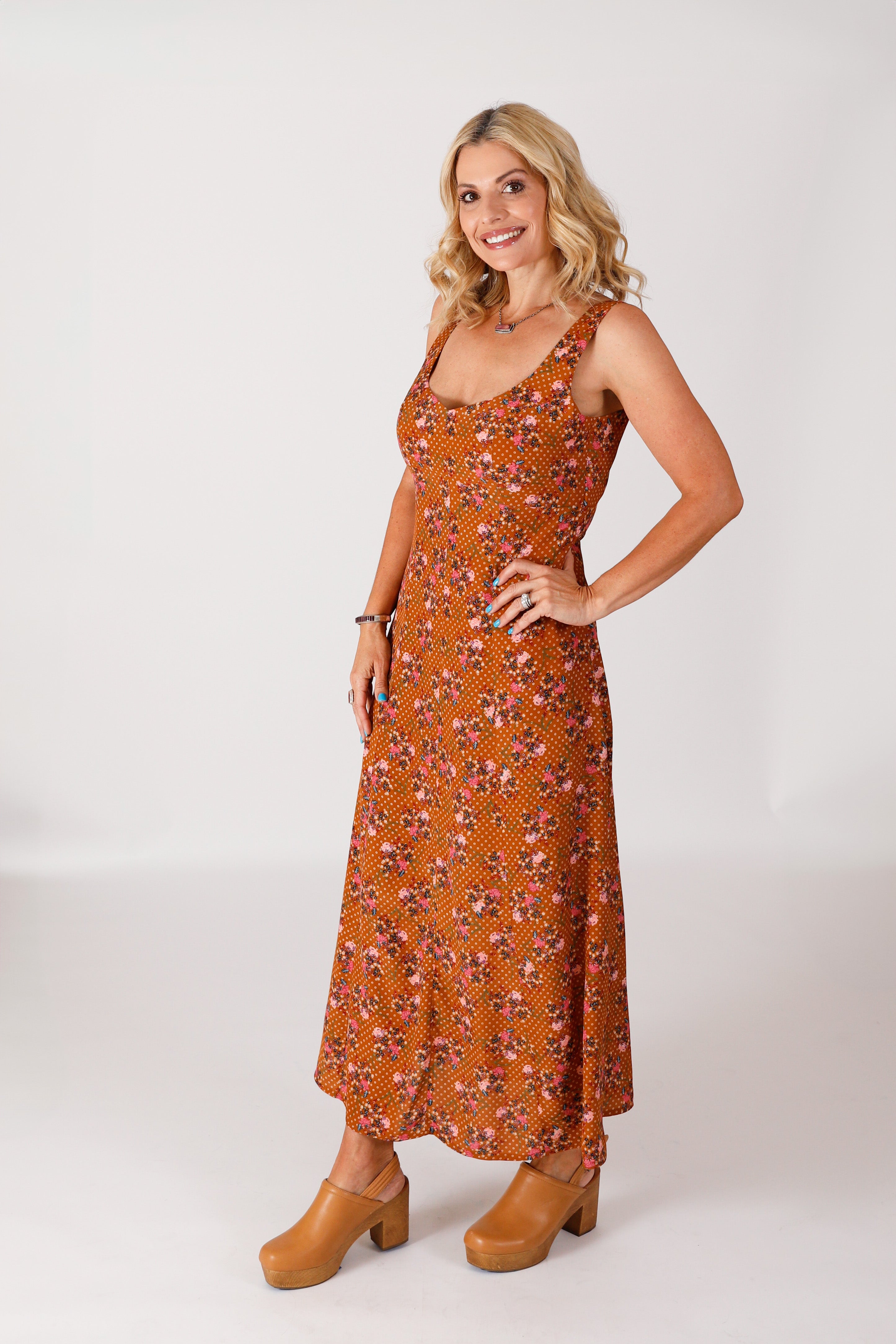 Chalk and Notch Bora Dress