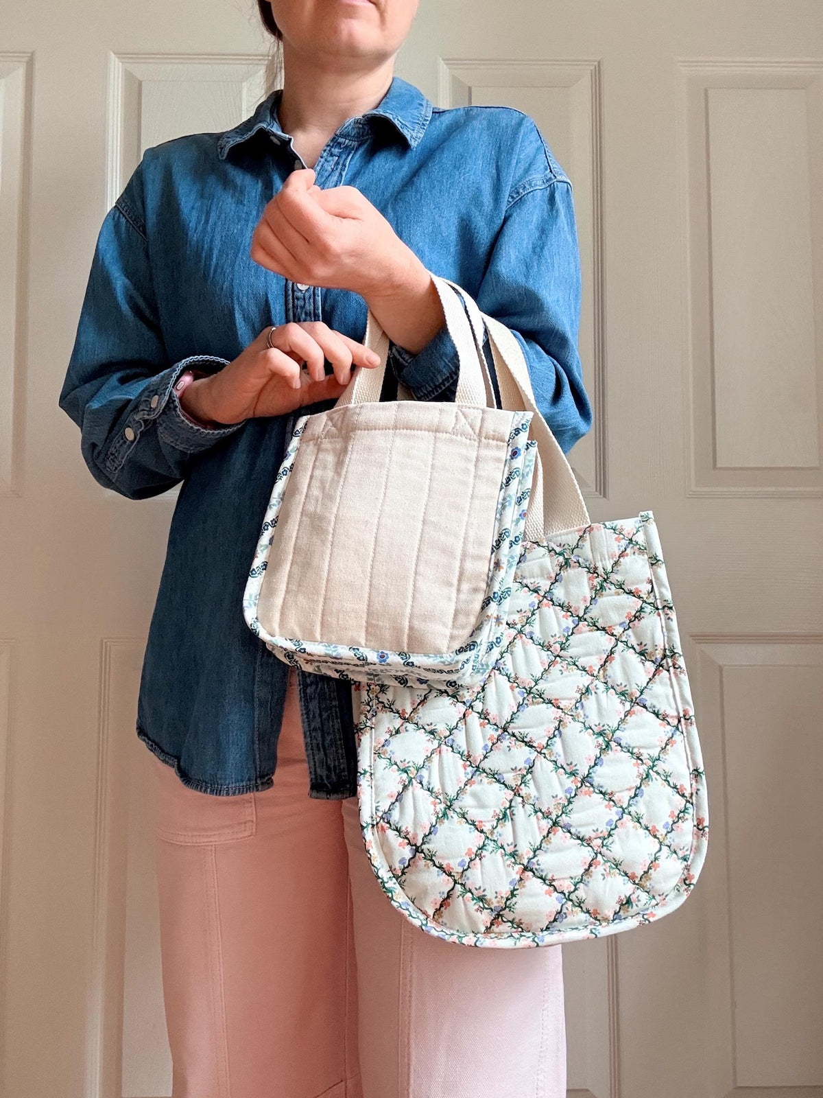 The Studio Tote sewing pattern from Me & Kiddo Patterns on The Fold Line. A quilted bag pattern in two sizes made in linen or cotton fabric, featuring bias bound edges and webbing handles.
