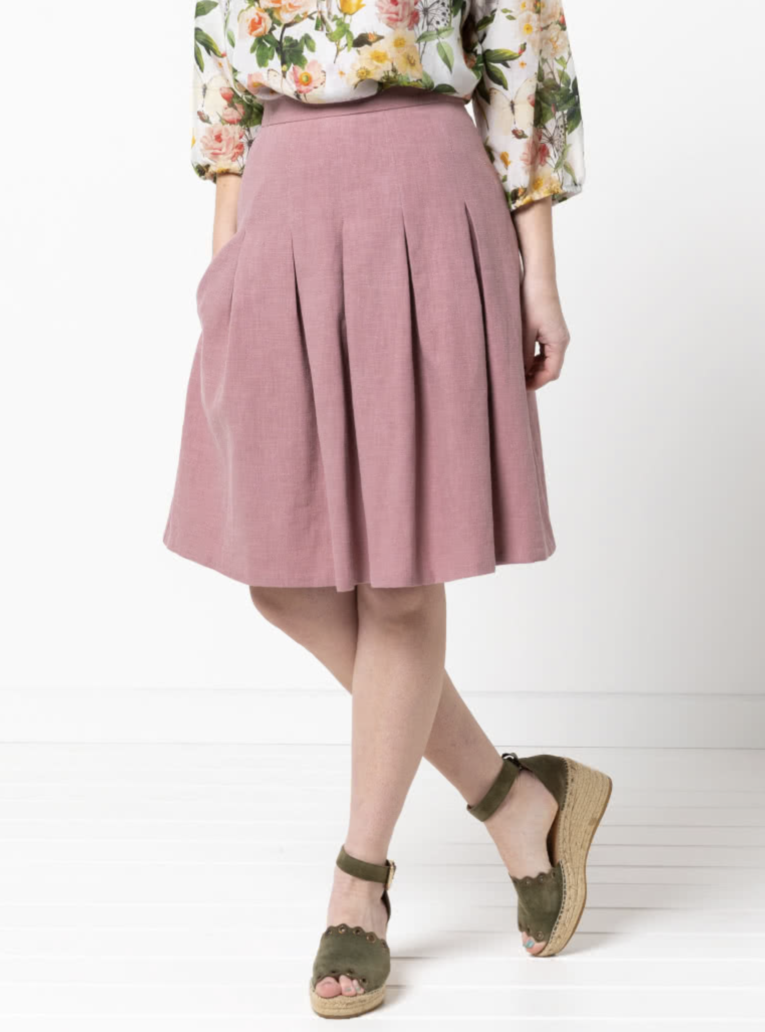 Style Arc Candice Skirt