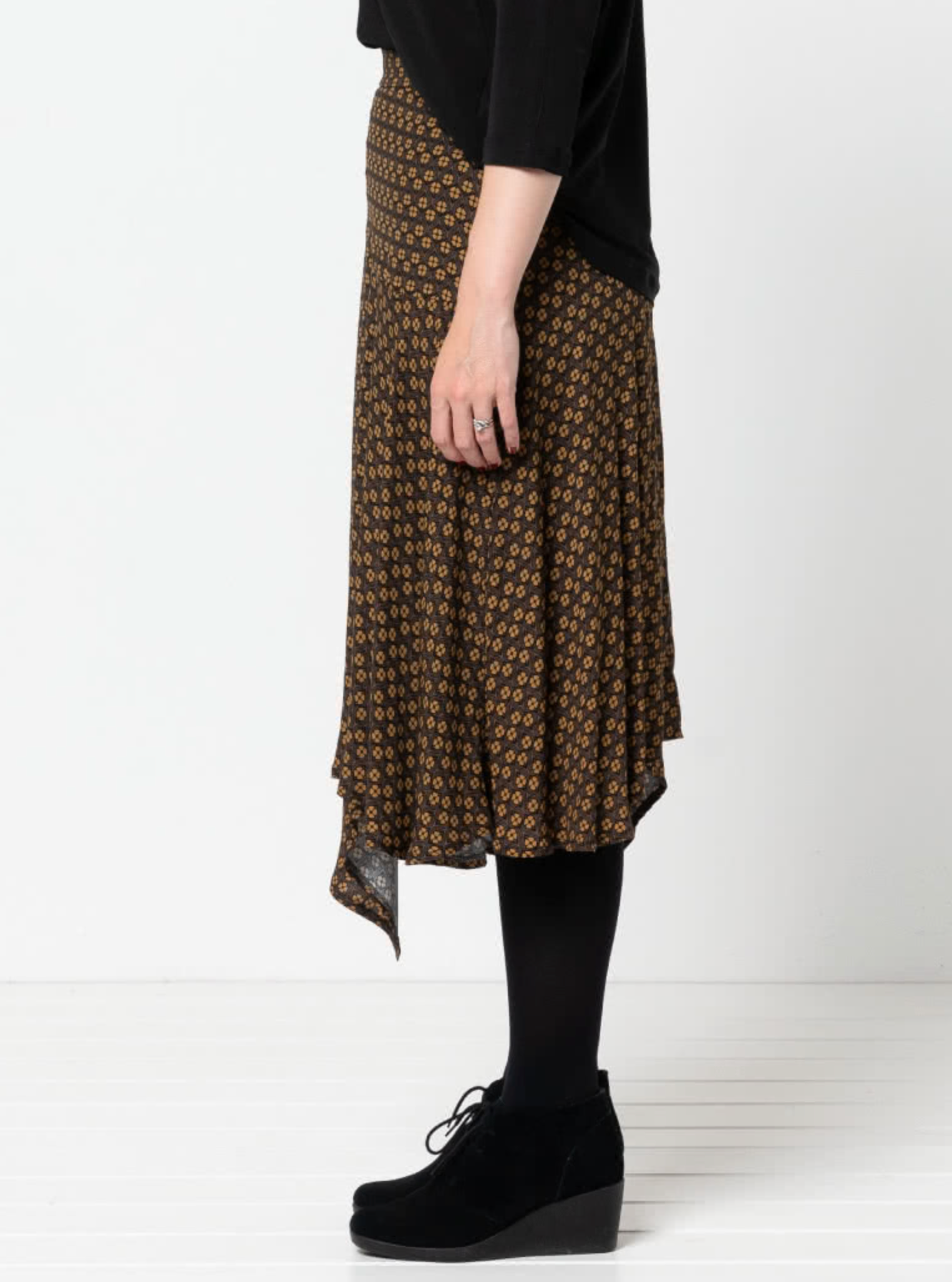 Style Arc Canterbury Skirt