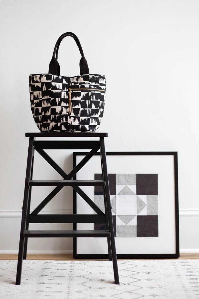 Noodlehead Crescent Tote