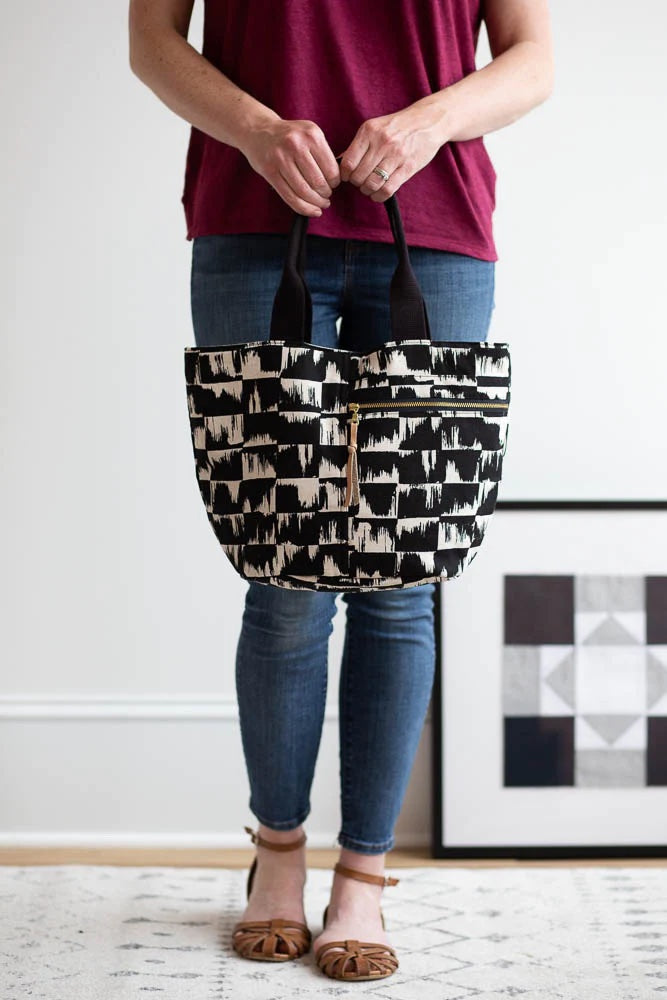 Noodlehead Crescent Tote