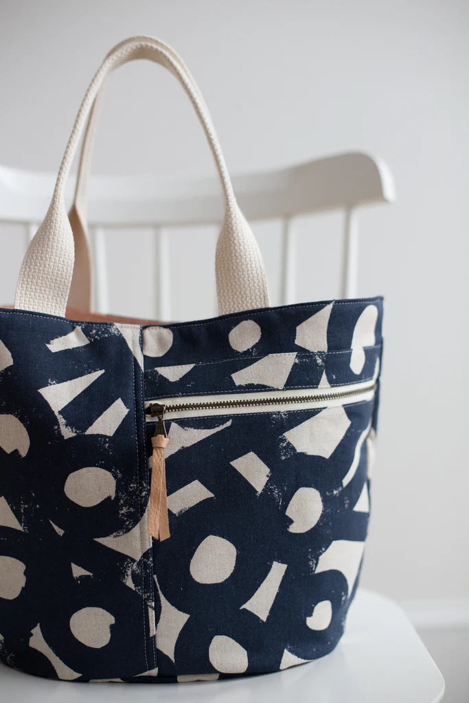 Noodlehead Crescent Tote