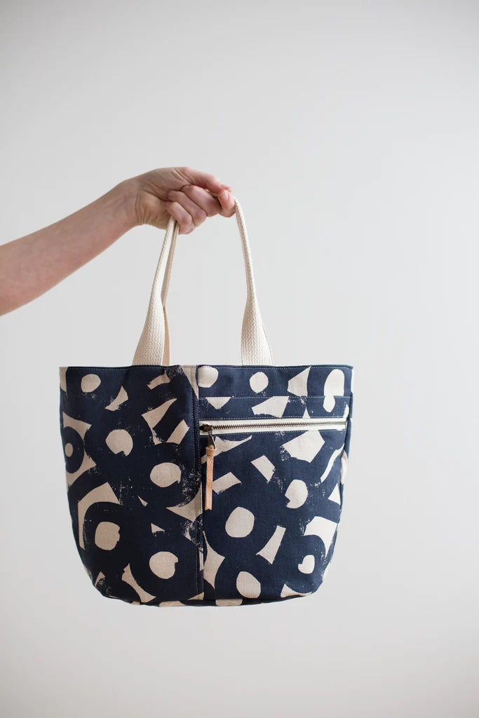 Noodlehead Crescent Tote