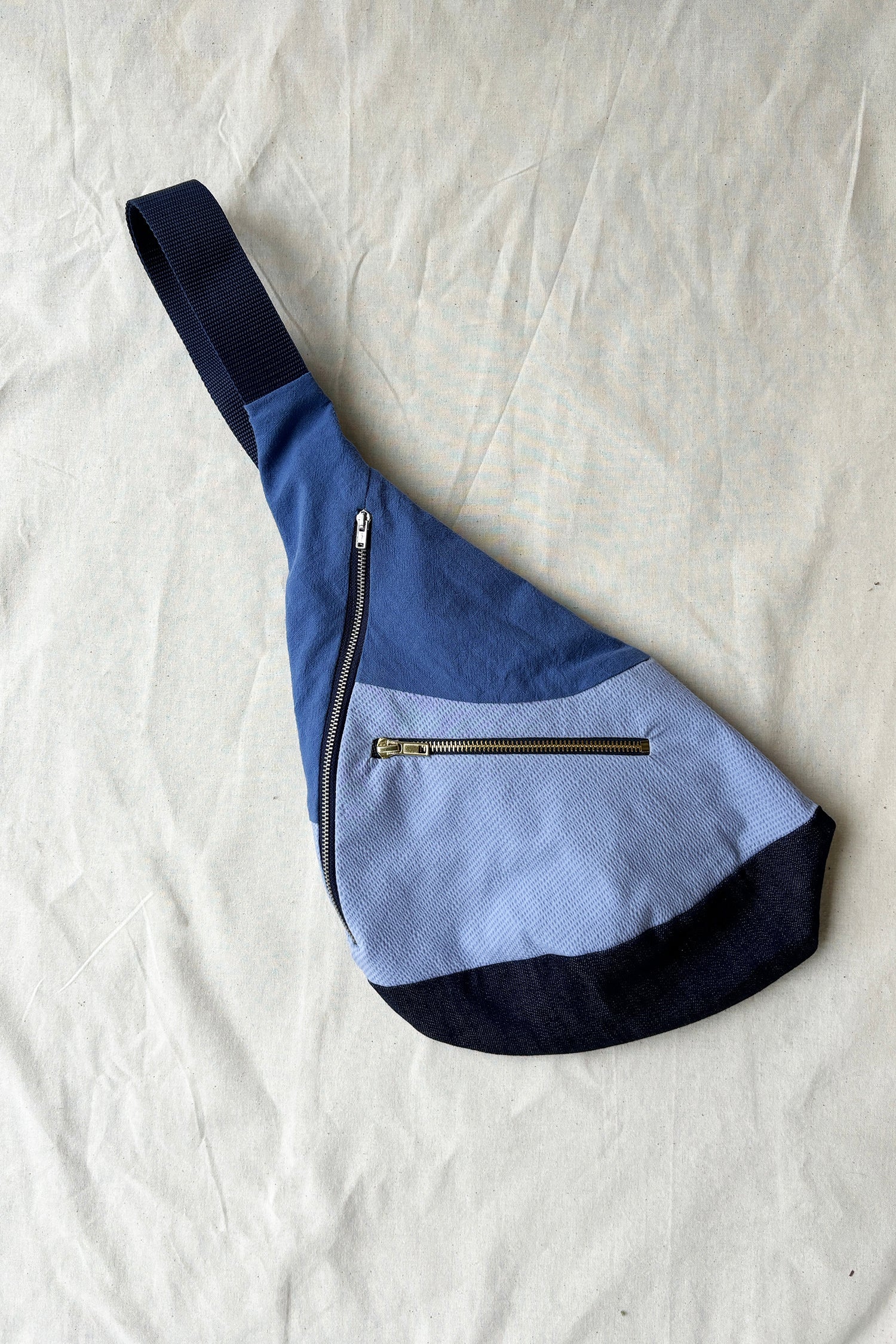 In the Folds Darlow Bag