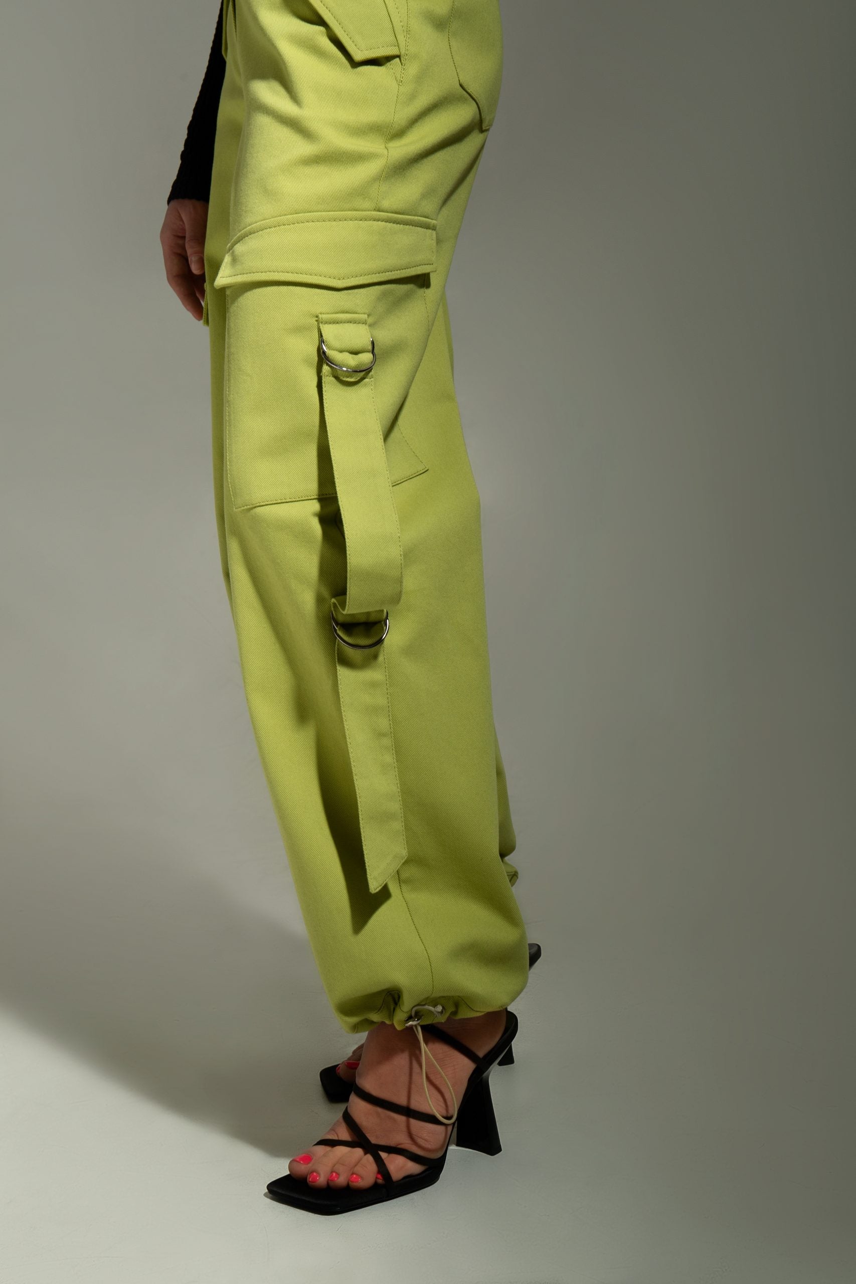 Vikisews Deryll Trousers PDF