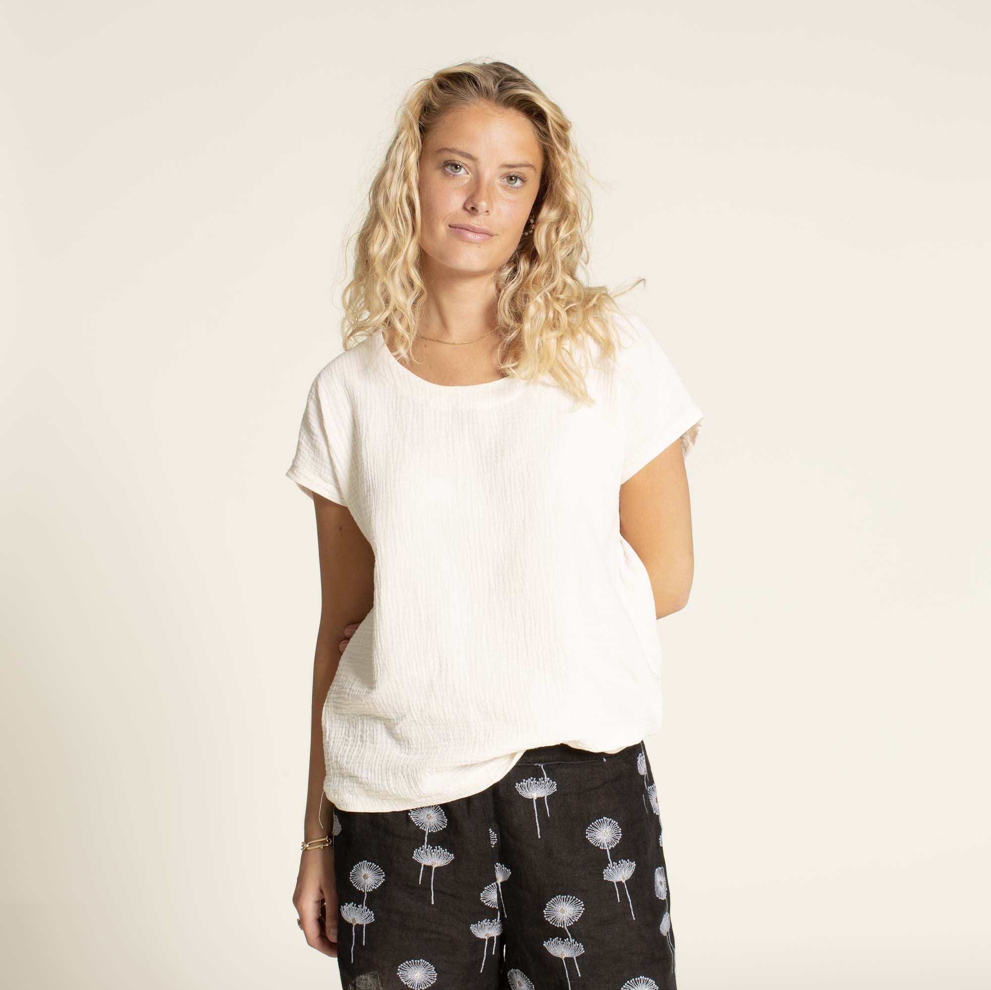 Wardrobe by Me Easy T-shirt – The Fold Line