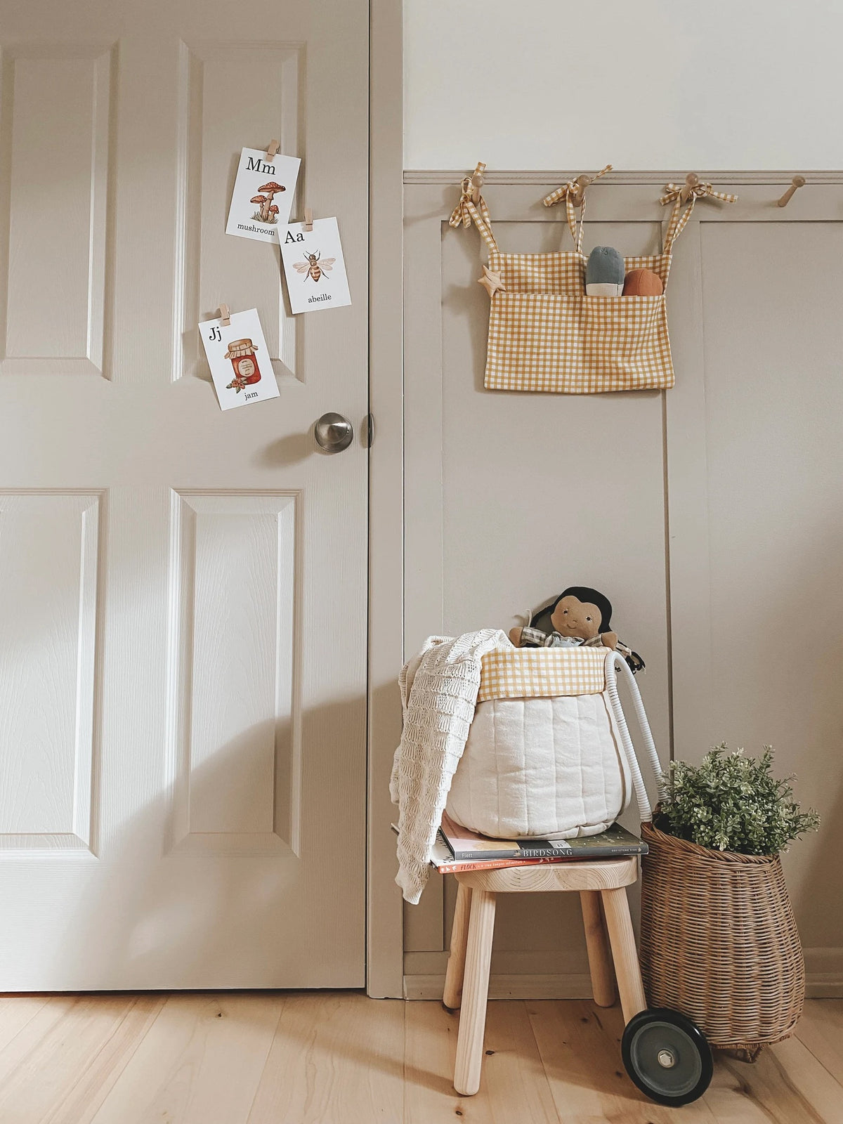 Me & Kiddo Patterns Eva Bed Pocket PDF