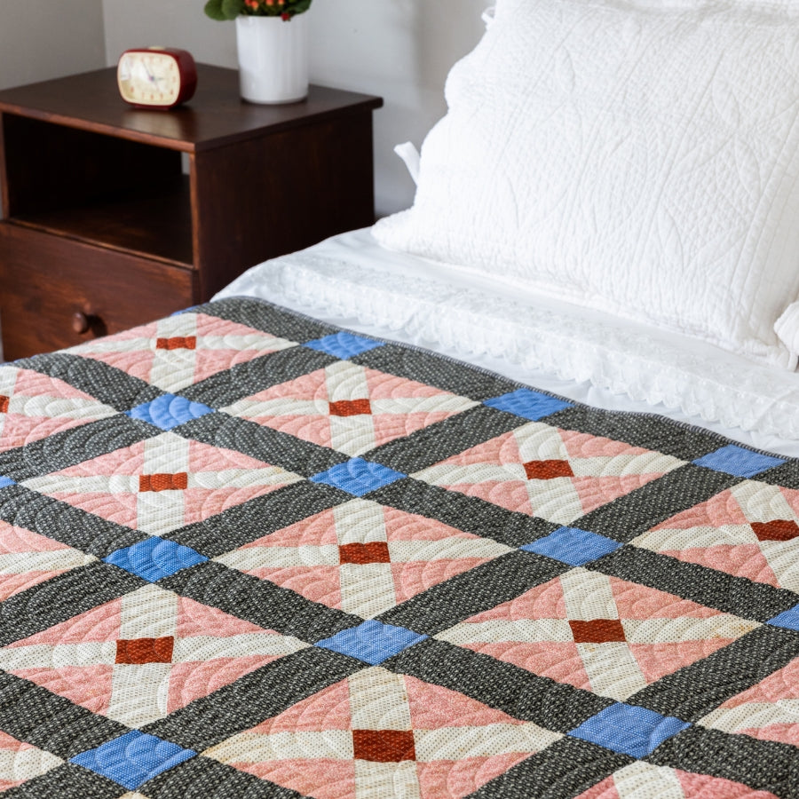 Quiltfolk Foundry pattern writer Deb Finan has created easy-to-follow instructions and clear diagrams so whether you’re a beginner quiltmaker or have more experience, there’s something for you in every Foundry pattern.