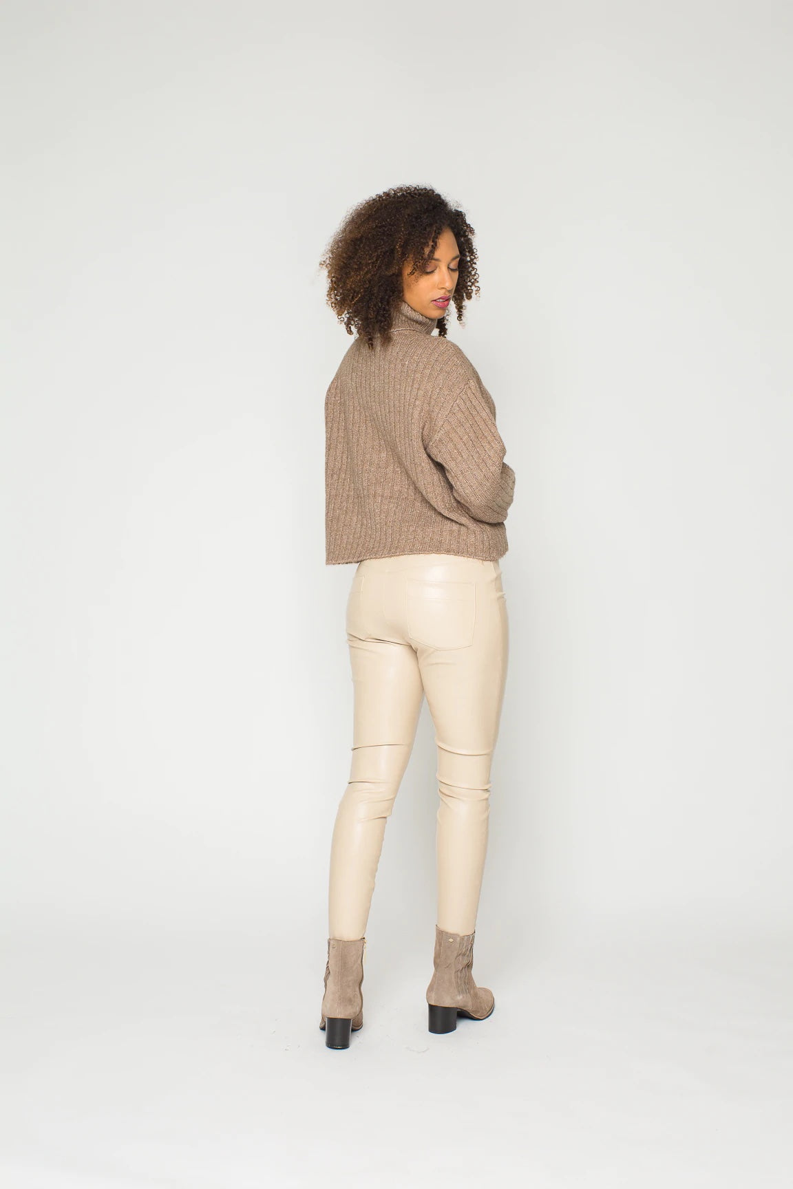 Bara Studio Julie Jeggings – The Fold Line