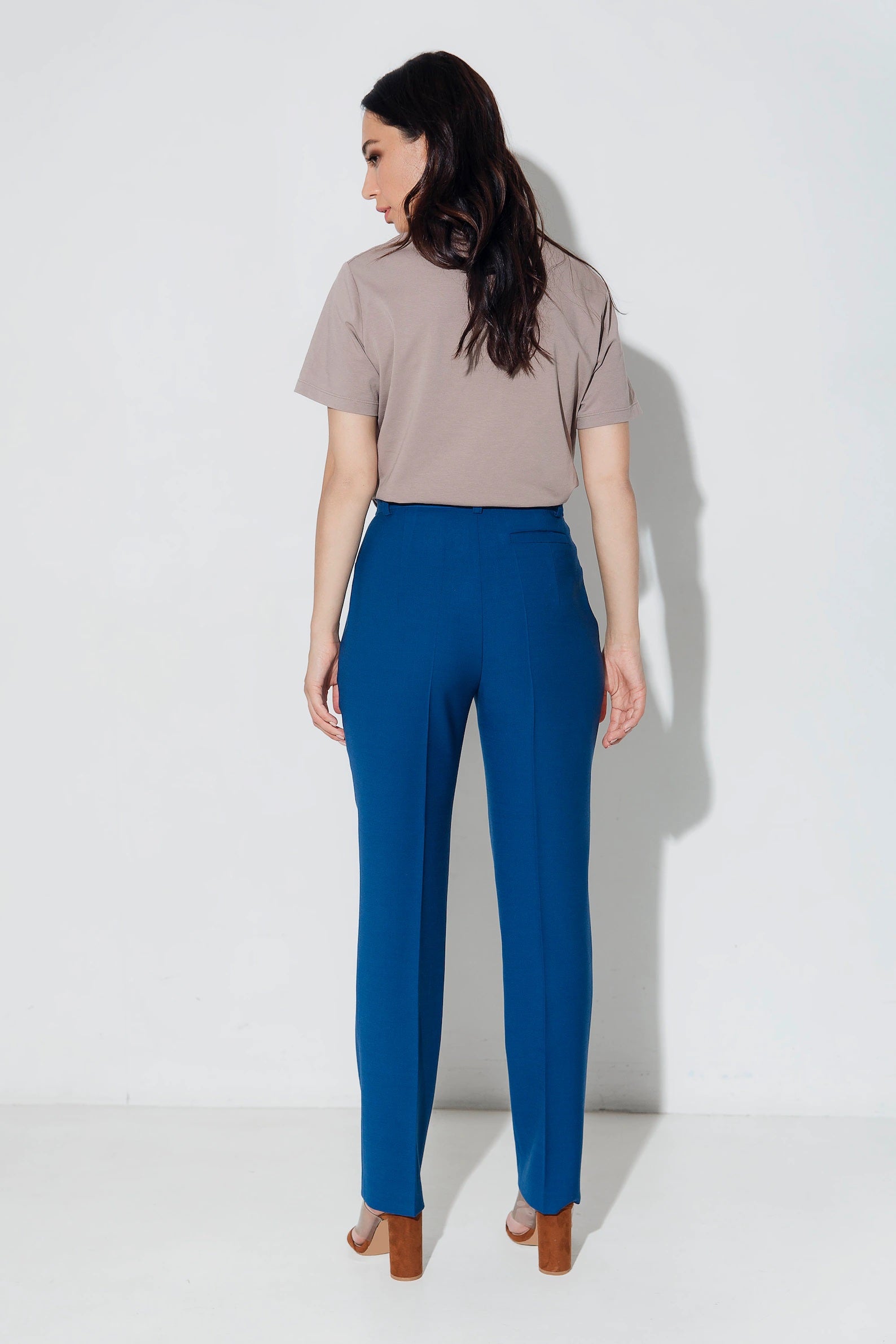 Vikisews Lora Trousers PDF – The Fold Line