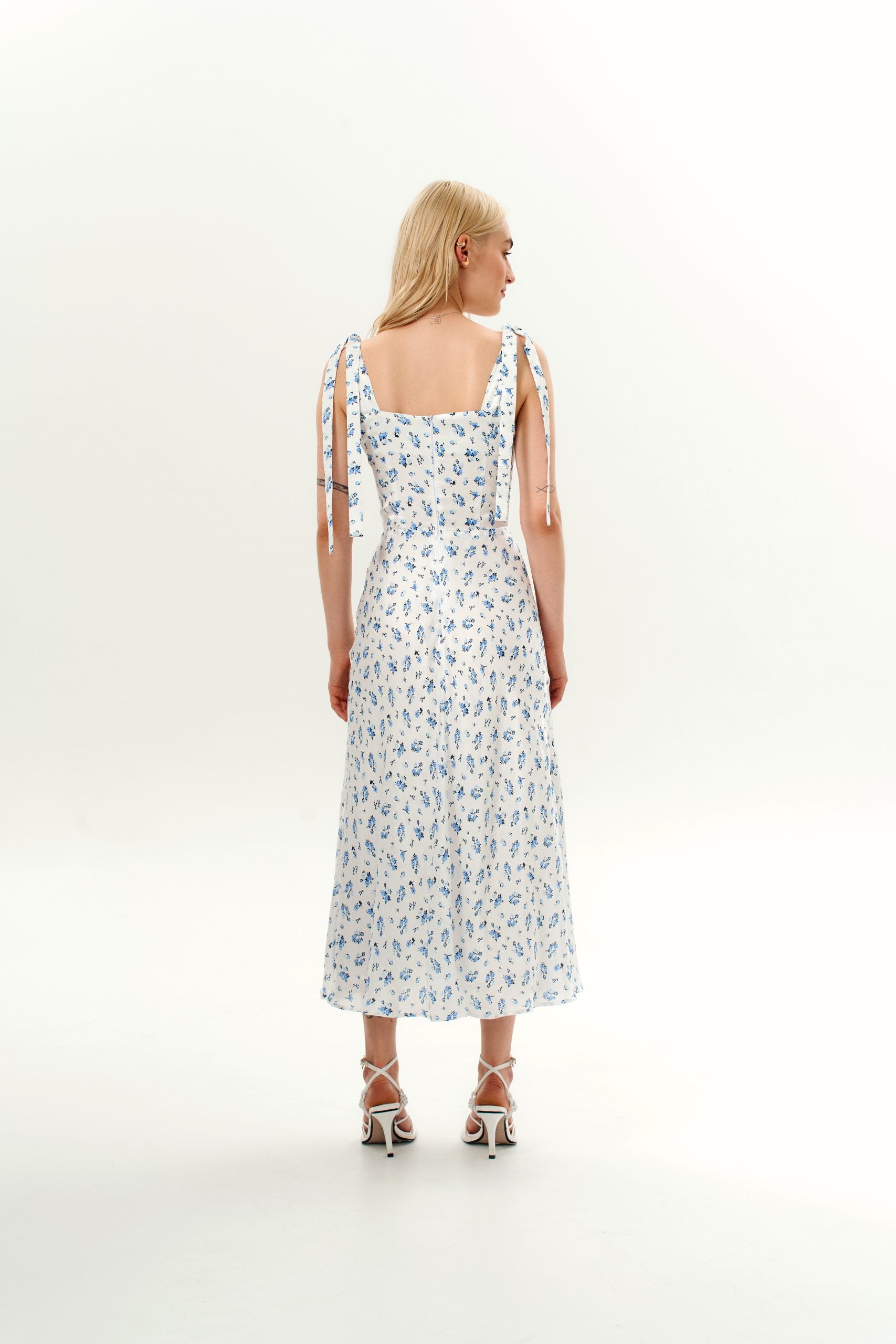 Vikisews Lorraine Dress