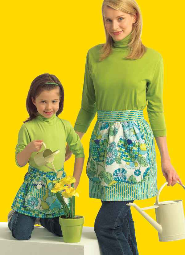 McCalls Women's/Children's Aprons M5720