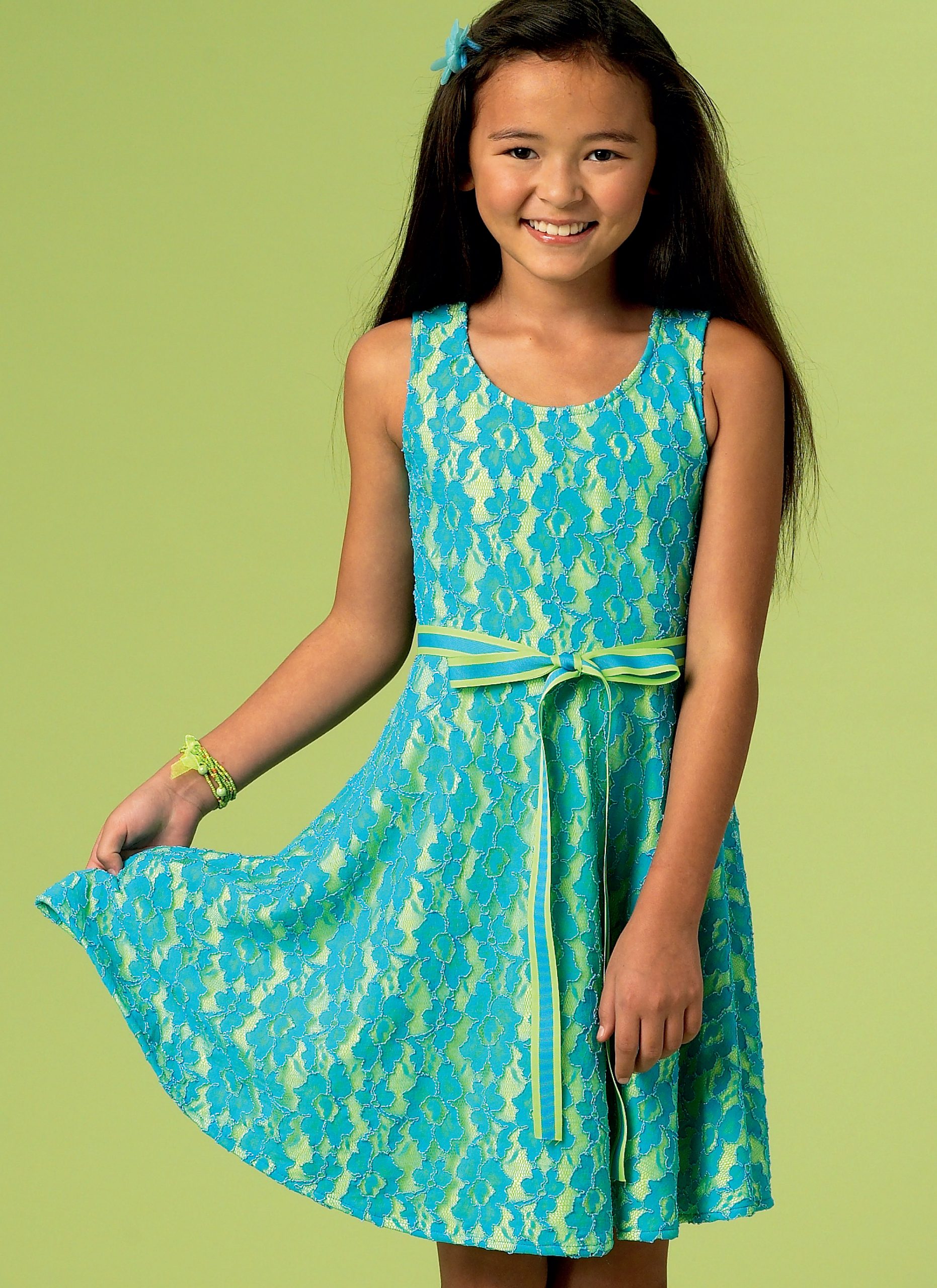 McCalls Child/Teen Dresses M6915