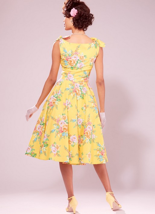 McCalls Vintage Dresses M7599