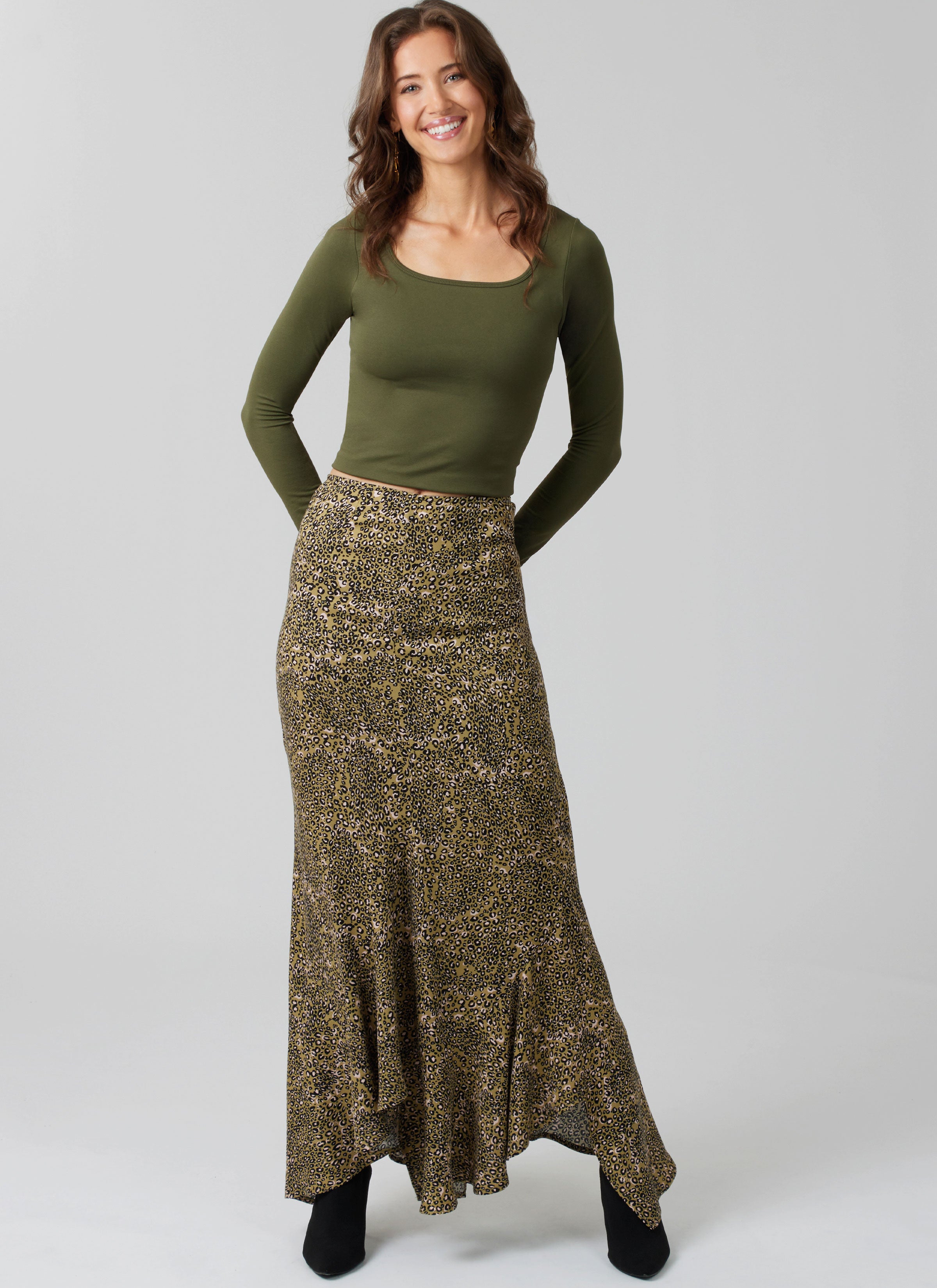 McCall's Misses' Asymmetric Skirt M8608