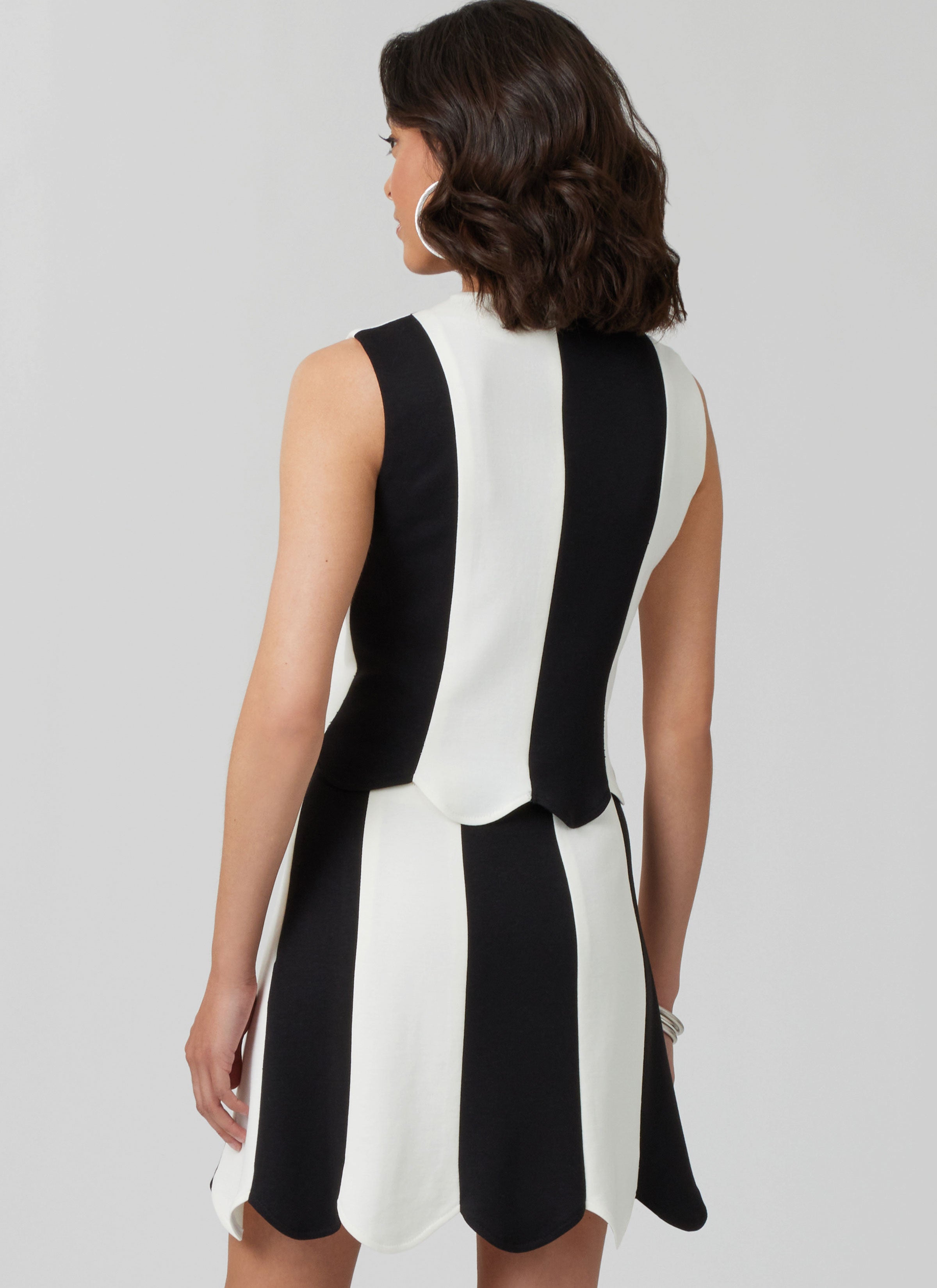 McCall's Misses' Fitted Knit Top and Skirt M8610