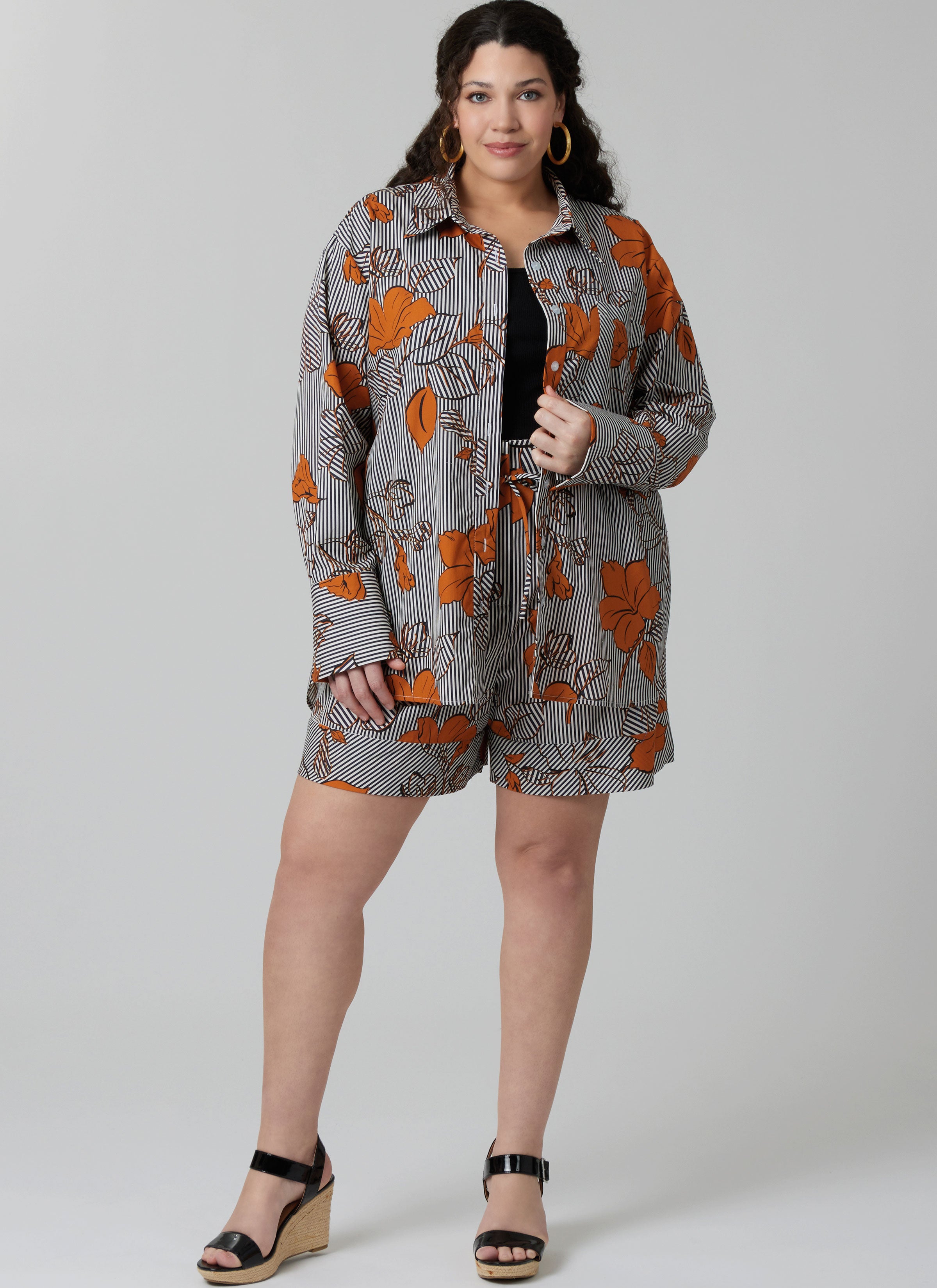 McCall's Misses' and Women's Shirt, Shorts and Trousers M8611