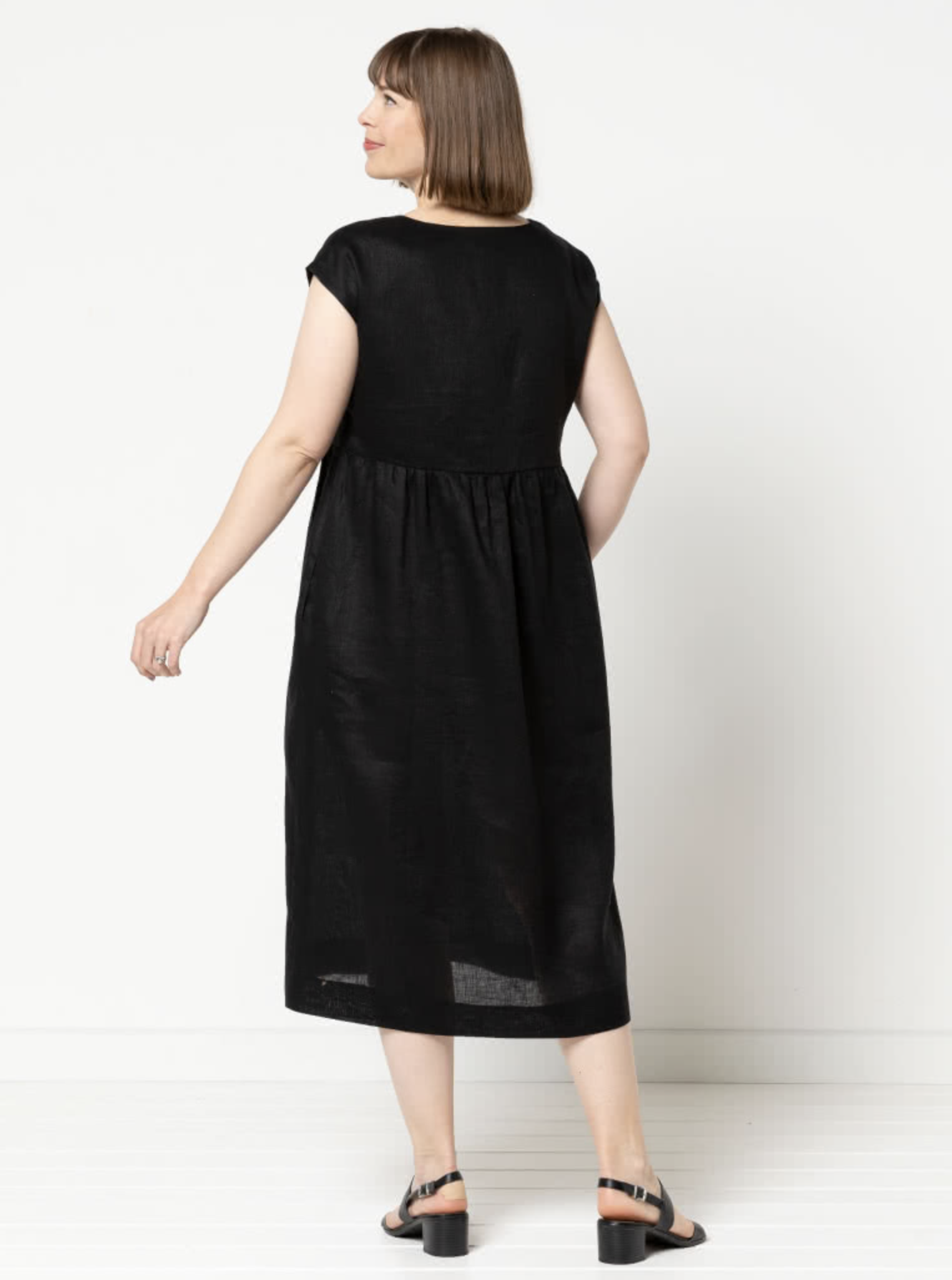 Style Arc Montana Midi Dress