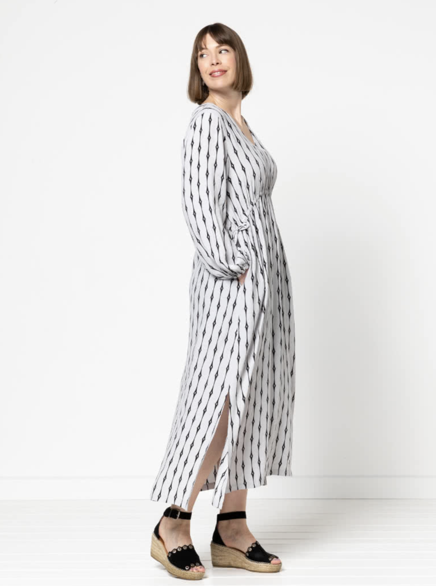 Style Arc Naomi Woven Dress