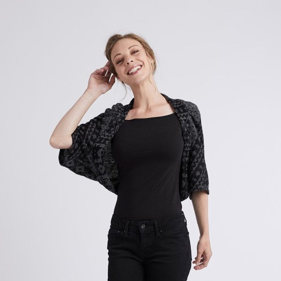 Coralie Bijasson Naomie Shrug
