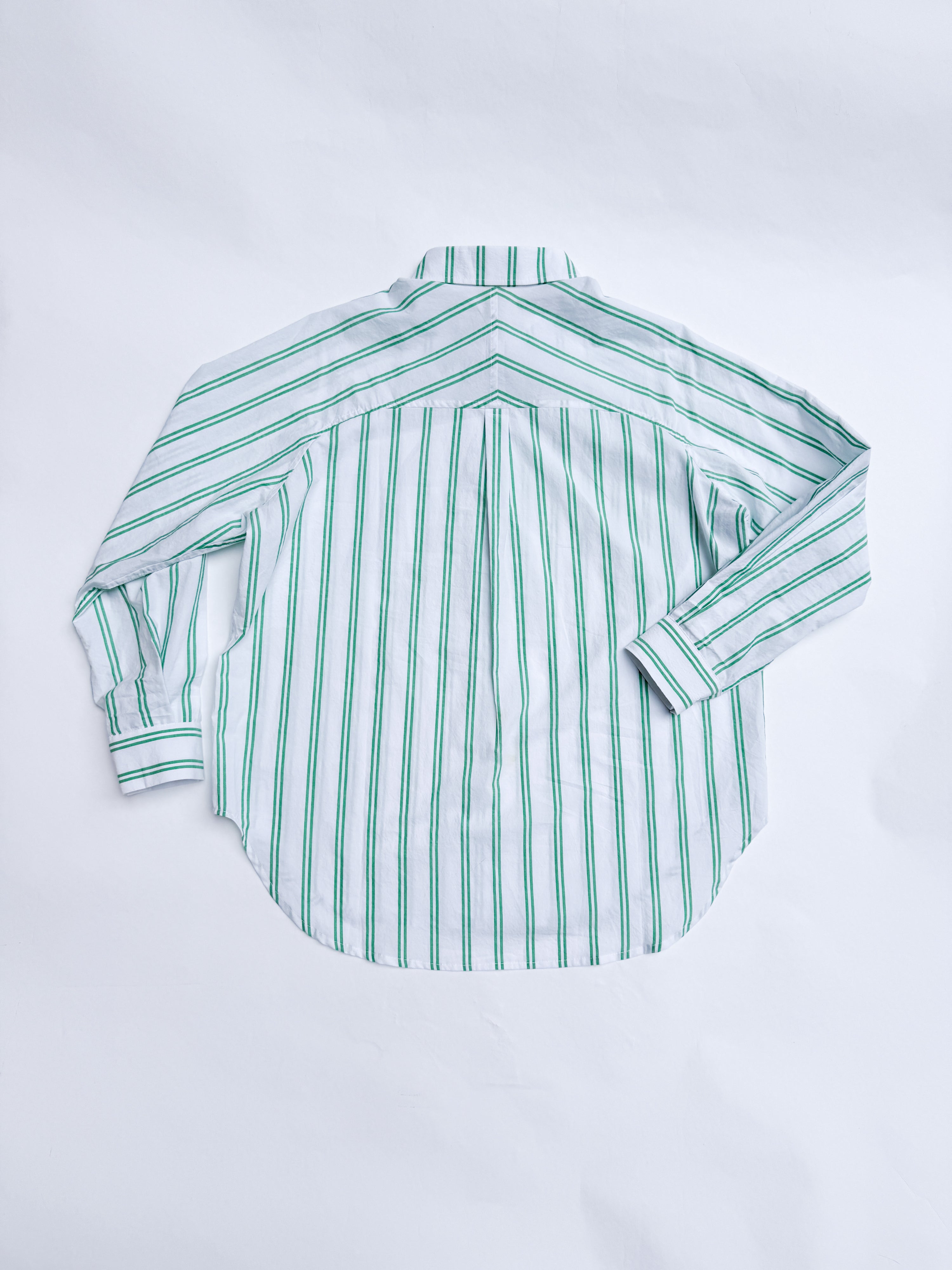 Paradise Patterns Rose Raglan Button Up