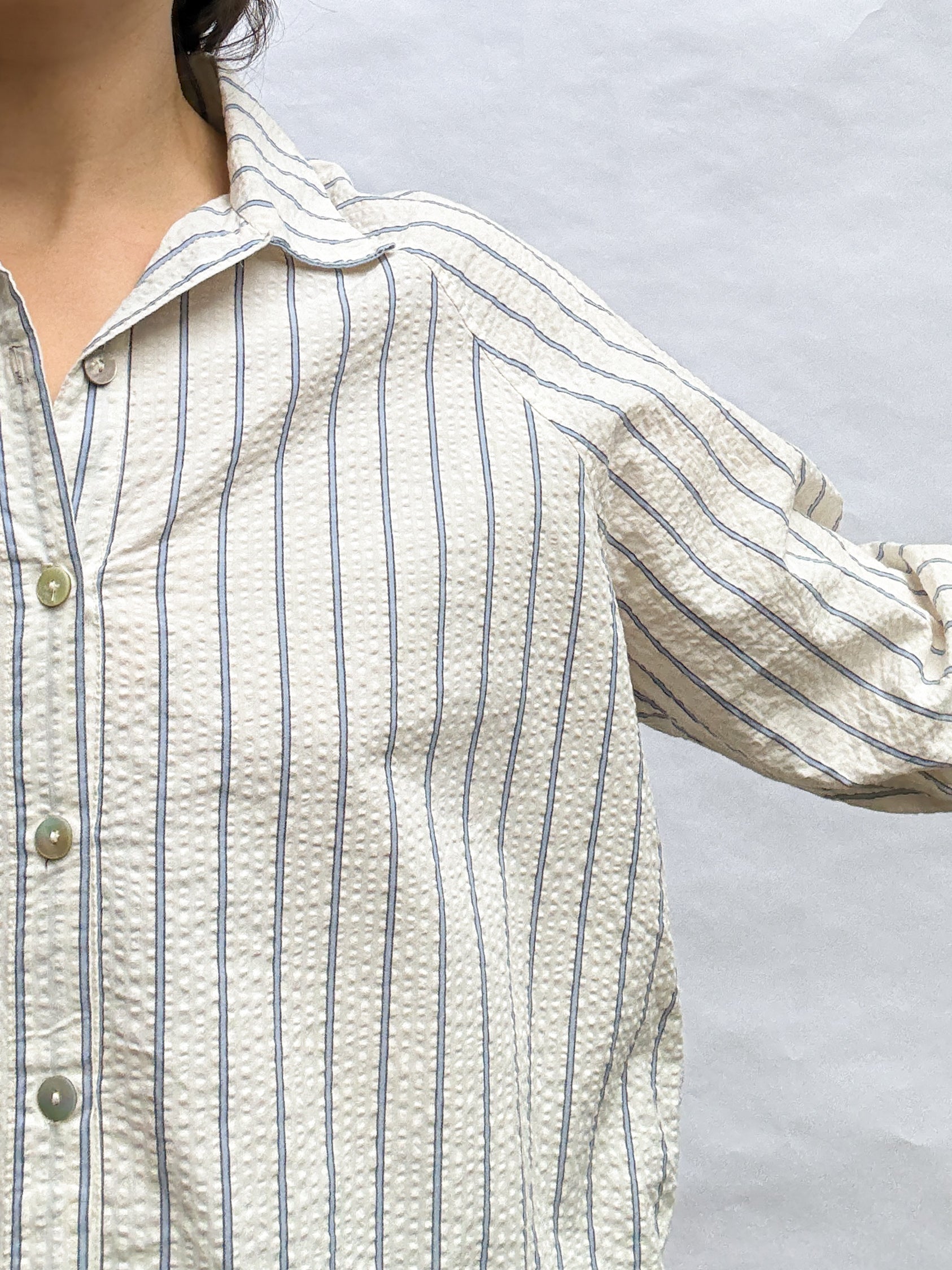 Paradise Patterns Rose Raglan Button Up