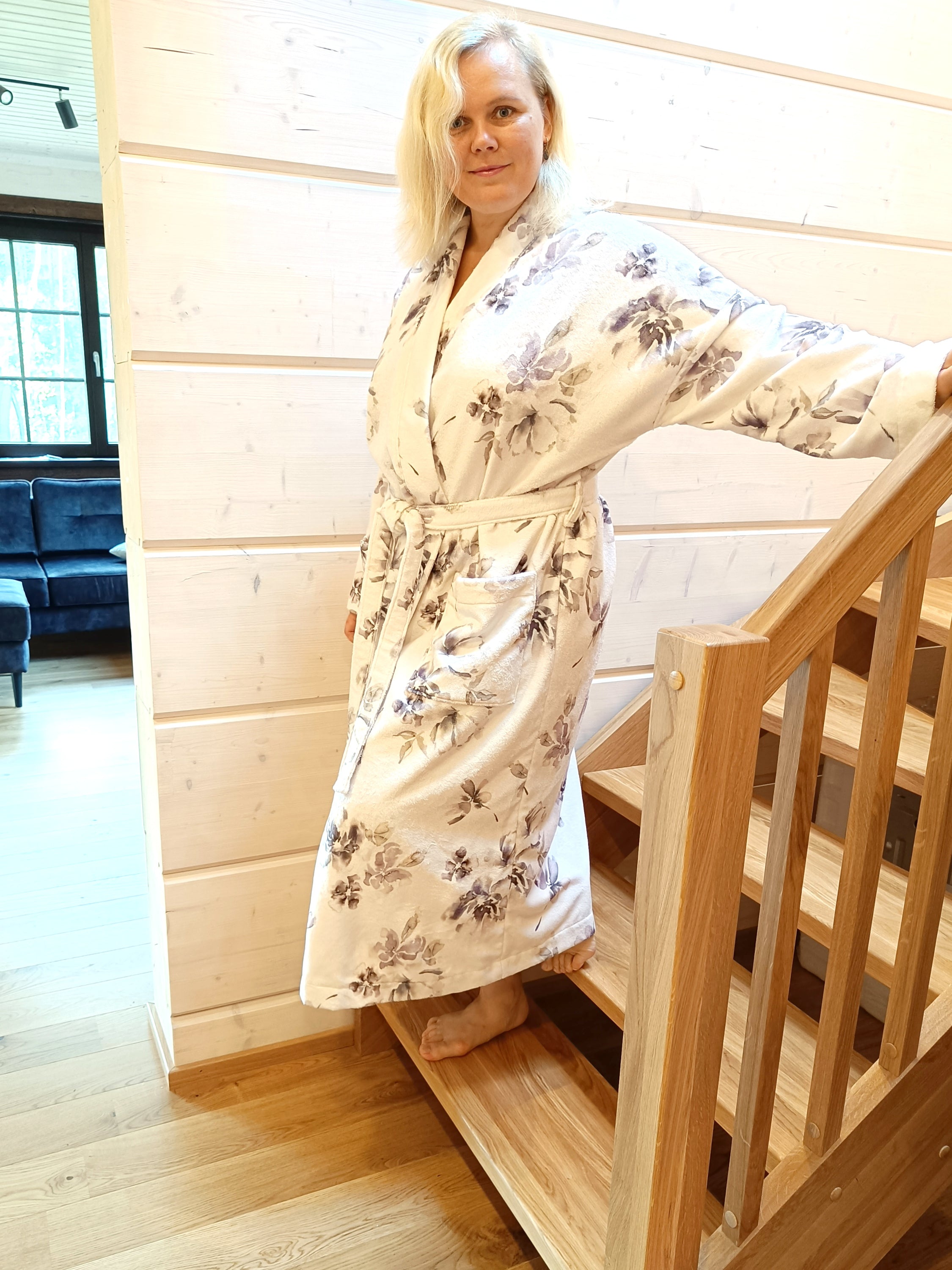 Itch to Stitch Roseto Robe